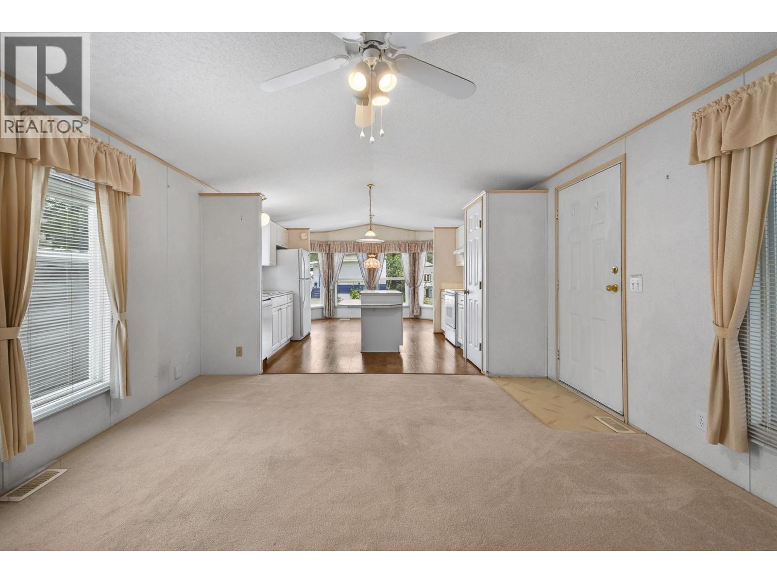 2400 Oakdale Way Unit# 71, Kamloops, British Columbia  V2B 6W7 - Photo 2 - 10400203