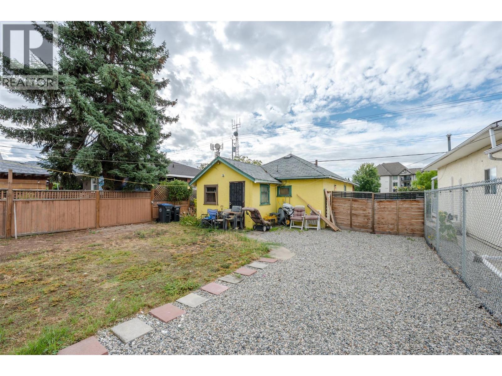 219 Hastings Avenue, Penticton, British Columbia  V2A 2V5 - Photo 30 - 10400209