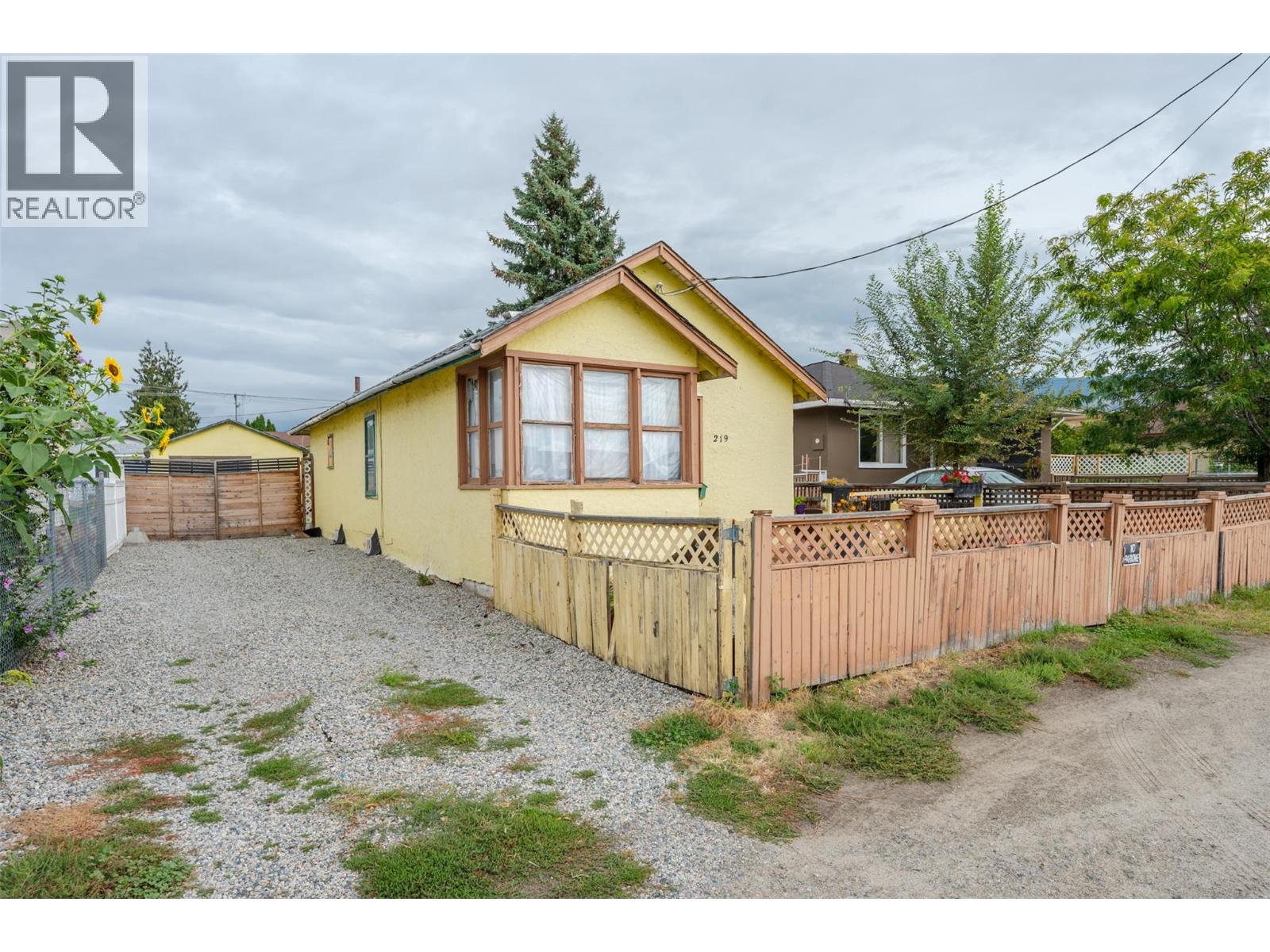 219 Hastings Avenue, Penticton, British Columbia  V2A 2V5 - Photo 37 - 10400209