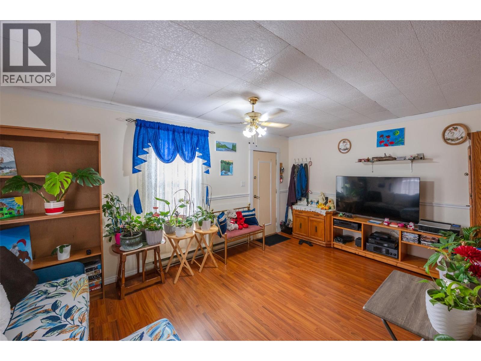 219 Hastings Avenue, Penticton, British Columbia  V2A 2V5 - Photo 5 - 10400209
