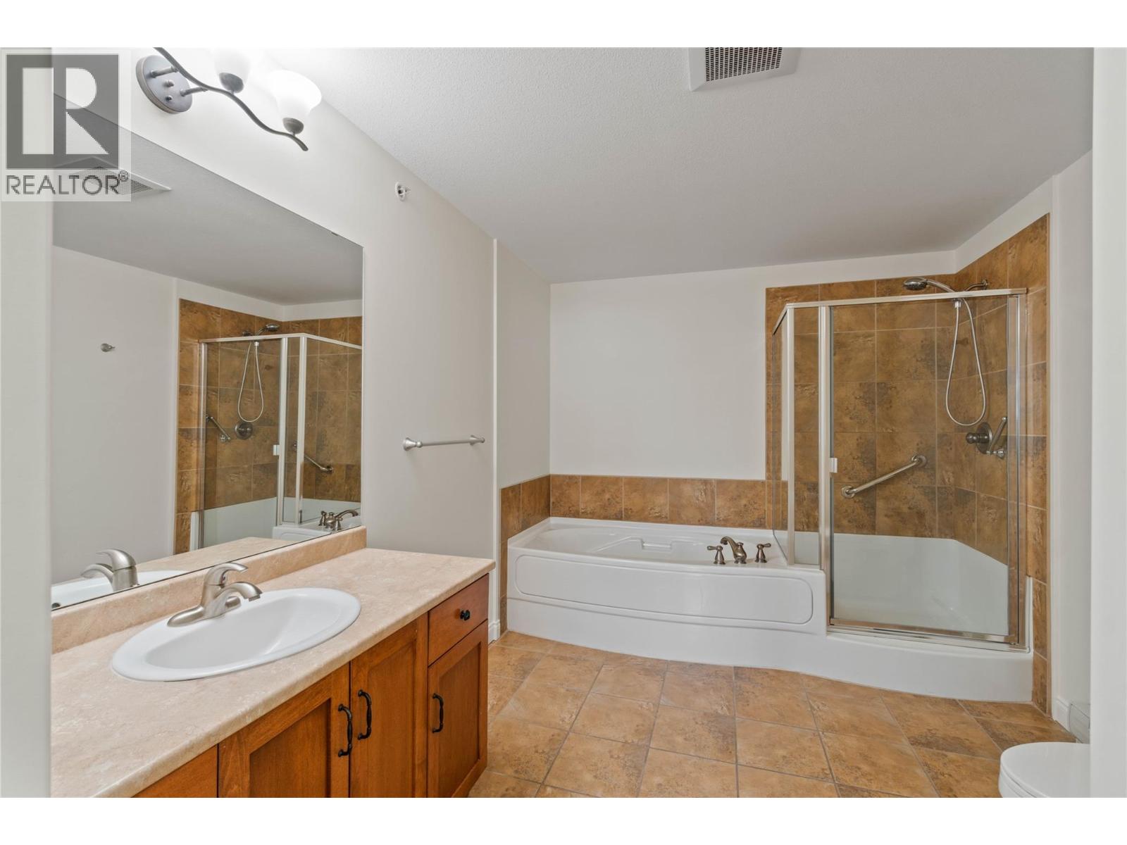 1390 Hillside Drive Unit# 305, Kamloops, British Columbia  V2E 0A6 - Photo 16 - 10400073