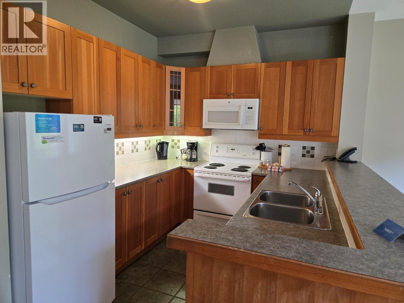 2002 Panorama Drive Unit# 10, Panorama, British Columbia  V0A 1T0 - Photo 12 - 10400009