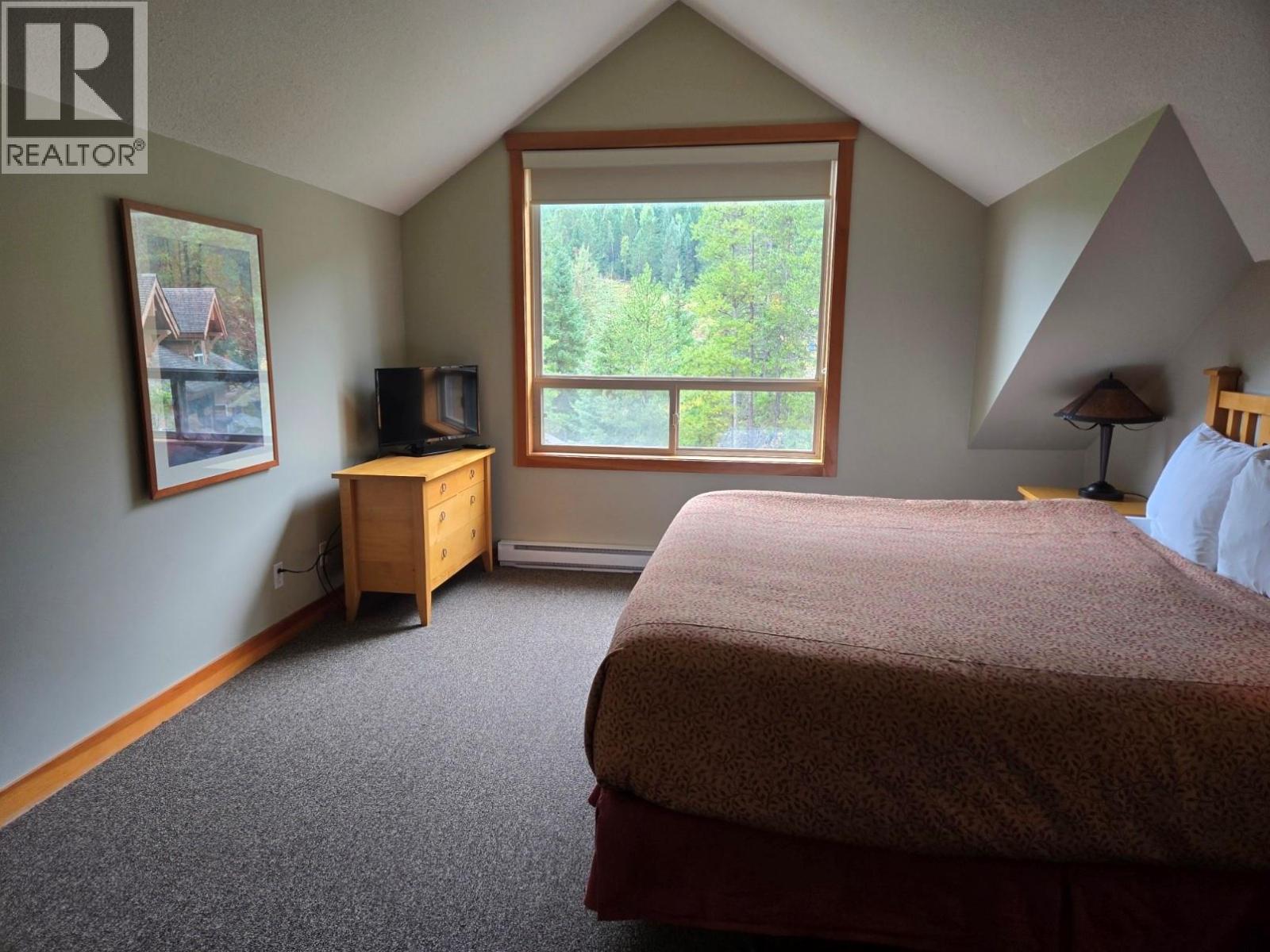 2002 Panorama Drive Unit# 10, Panorama, British Columbia  V0A 1T0 - Photo 2 - 10400009