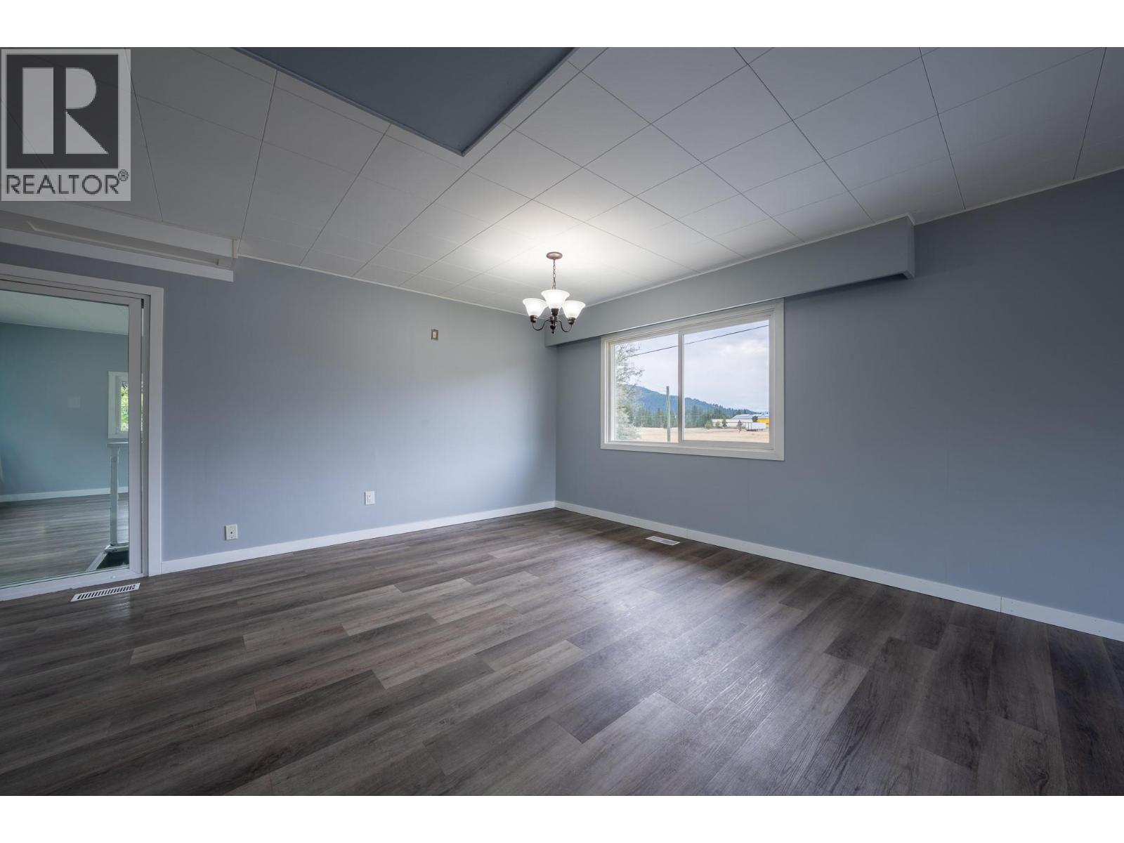 2486 Central Avenue, Grand Forks, British Columbia  V0H 1H0 - Photo 17 - 10400210