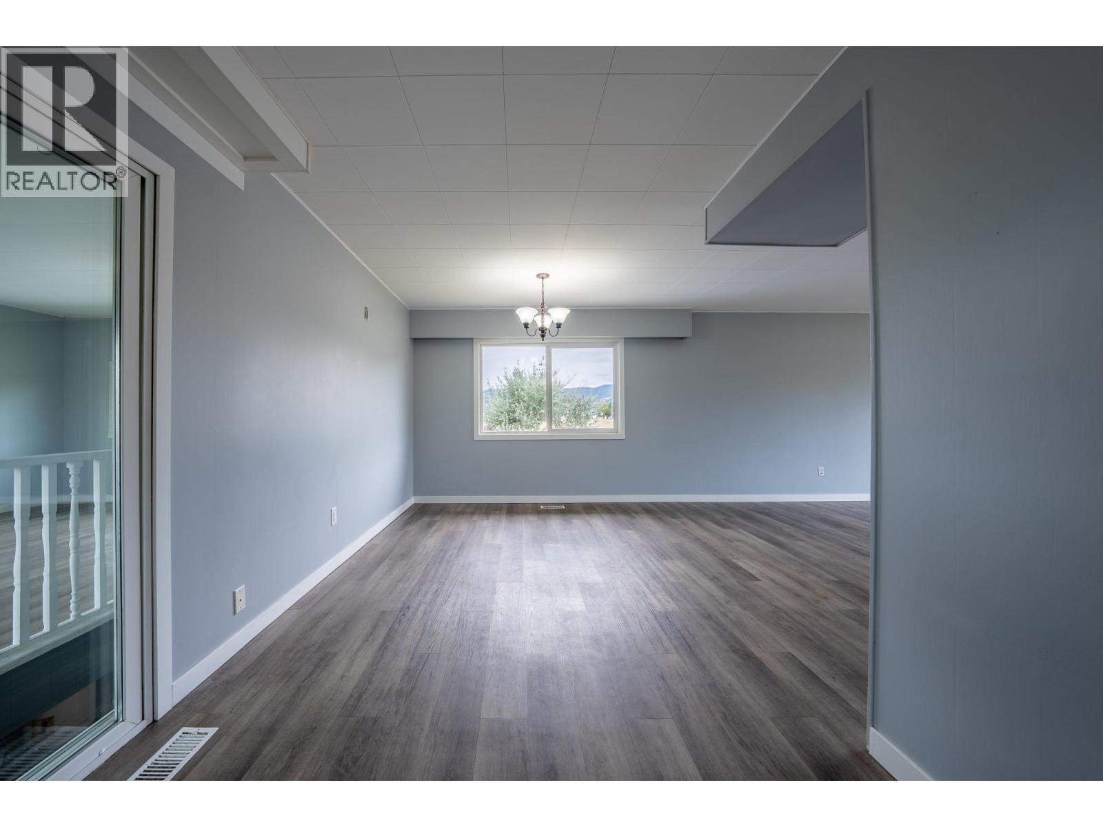 2486 Central Avenue, Grand Forks, British Columbia  V0H 1H0 - Photo 18 - 10400210