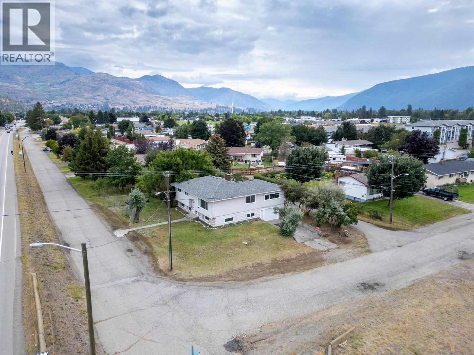 2486 Central Avenue, Grand Forks, British Columbia  V0H 1H0 - Photo 3 - 10400210