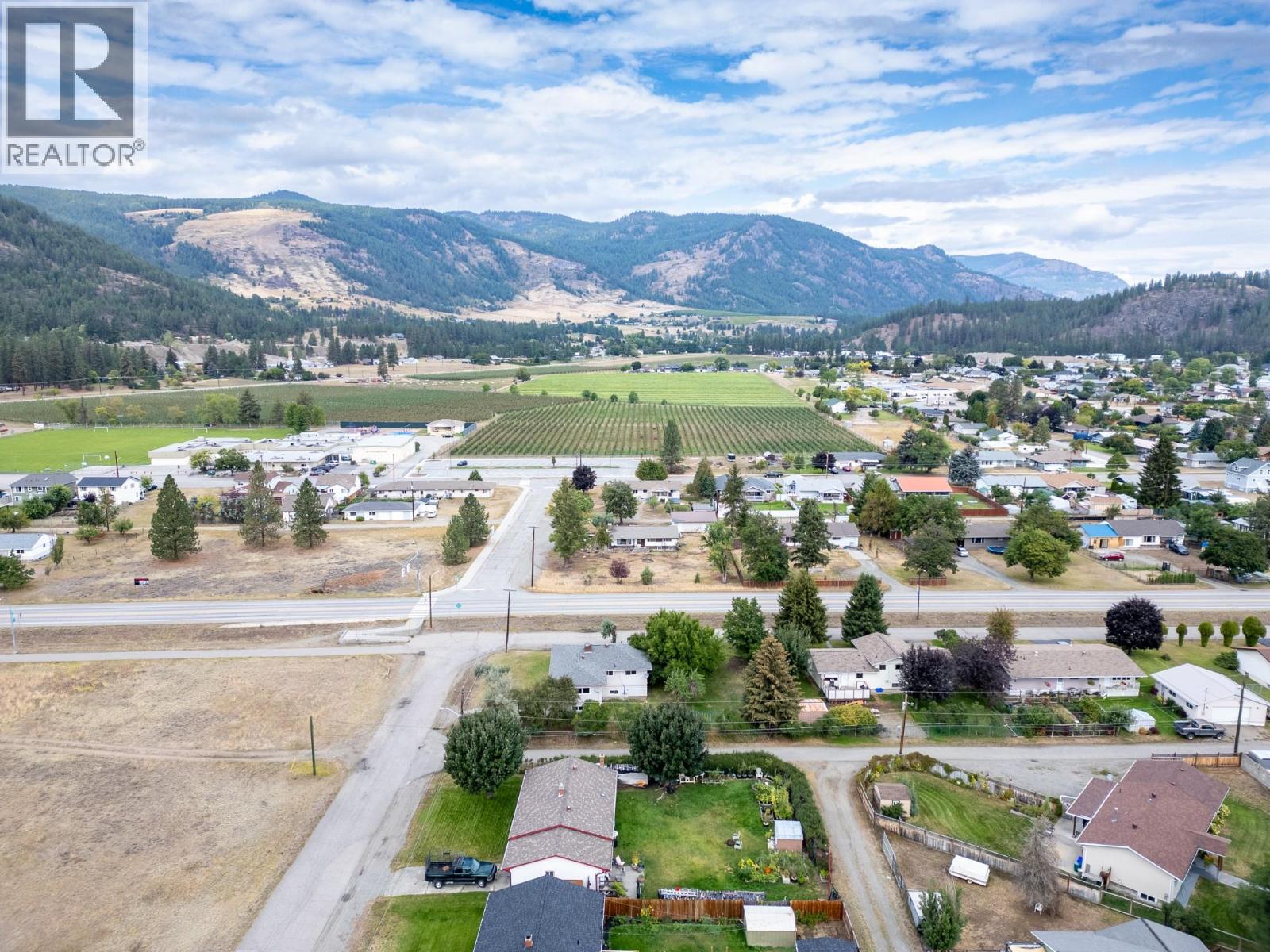 2486 Central Avenue, Grand Forks, British Columbia  V0H 1H0 - Photo 4 - 10400210