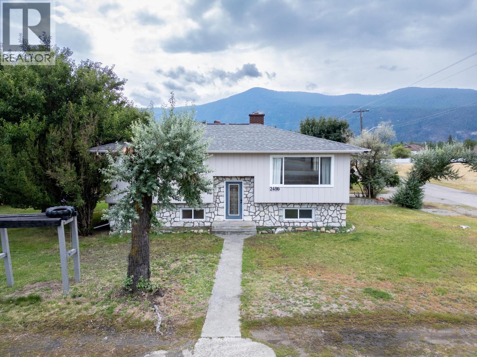 2486 Central Avenue, Grand Forks, British Columbia  V0H 1H0 - Photo 7 - 10400210