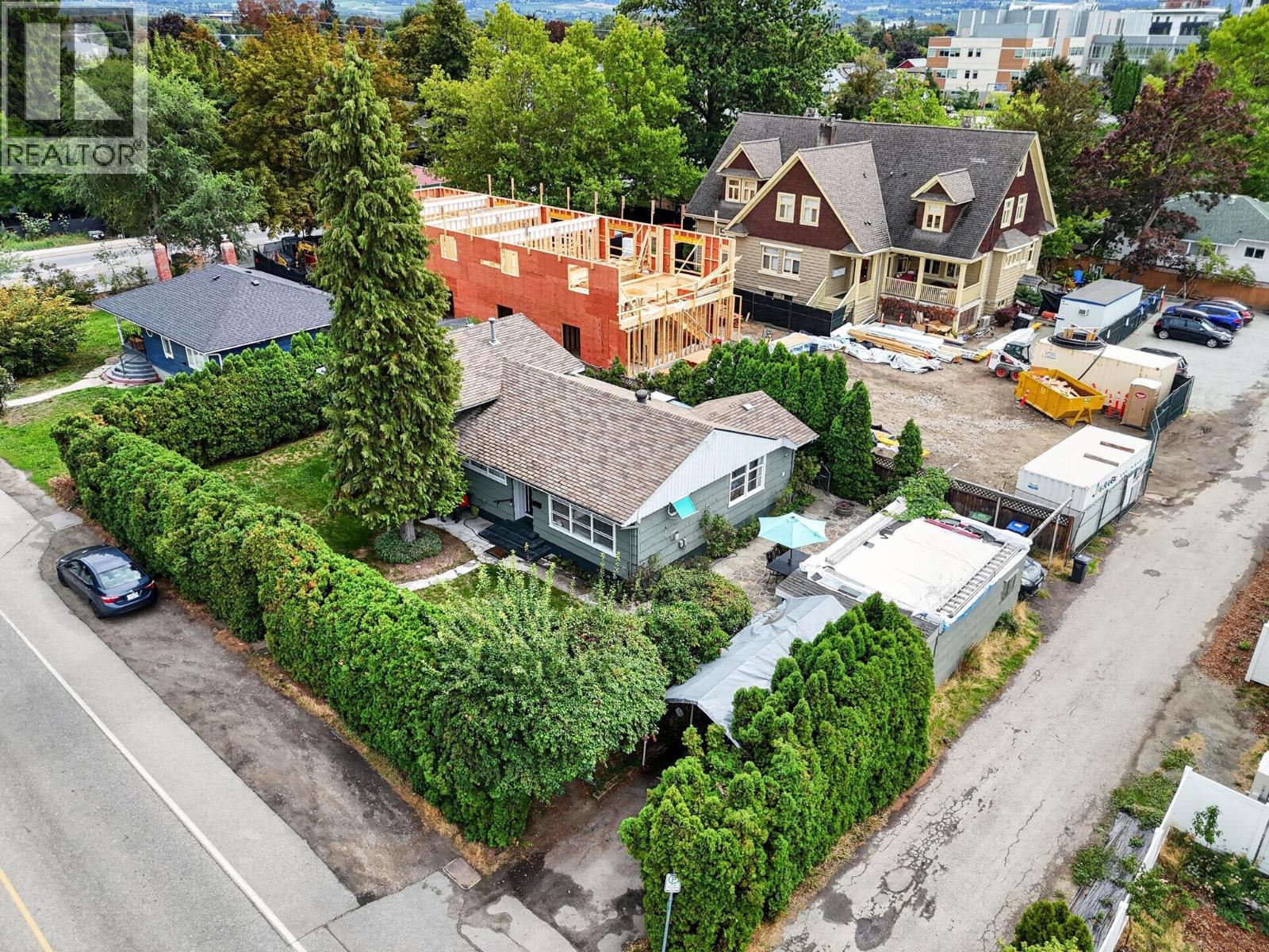 471 Cadder Avenue, Kelowna, British Columbia  v1y 5n2 - Photo 2 - 10400034