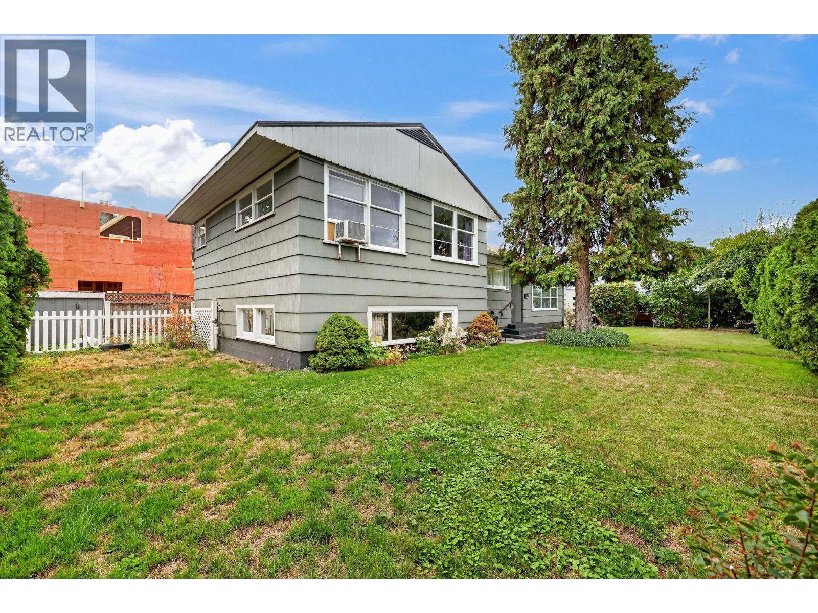471 Cadder Avenue, Kelowna, British Columbia  v1y 5n2 - Photo 30 - 10400034