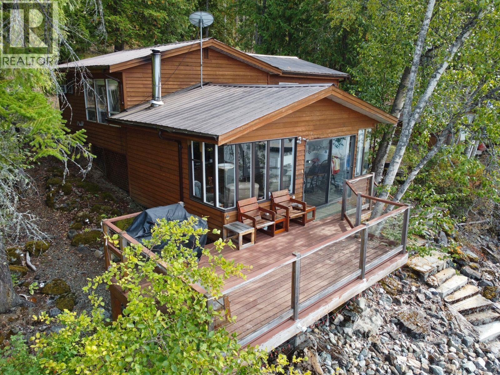 4141 Reid Road, Eagle Bay, British Columbia  V0E 1T0 - Photo 1 - 10400170