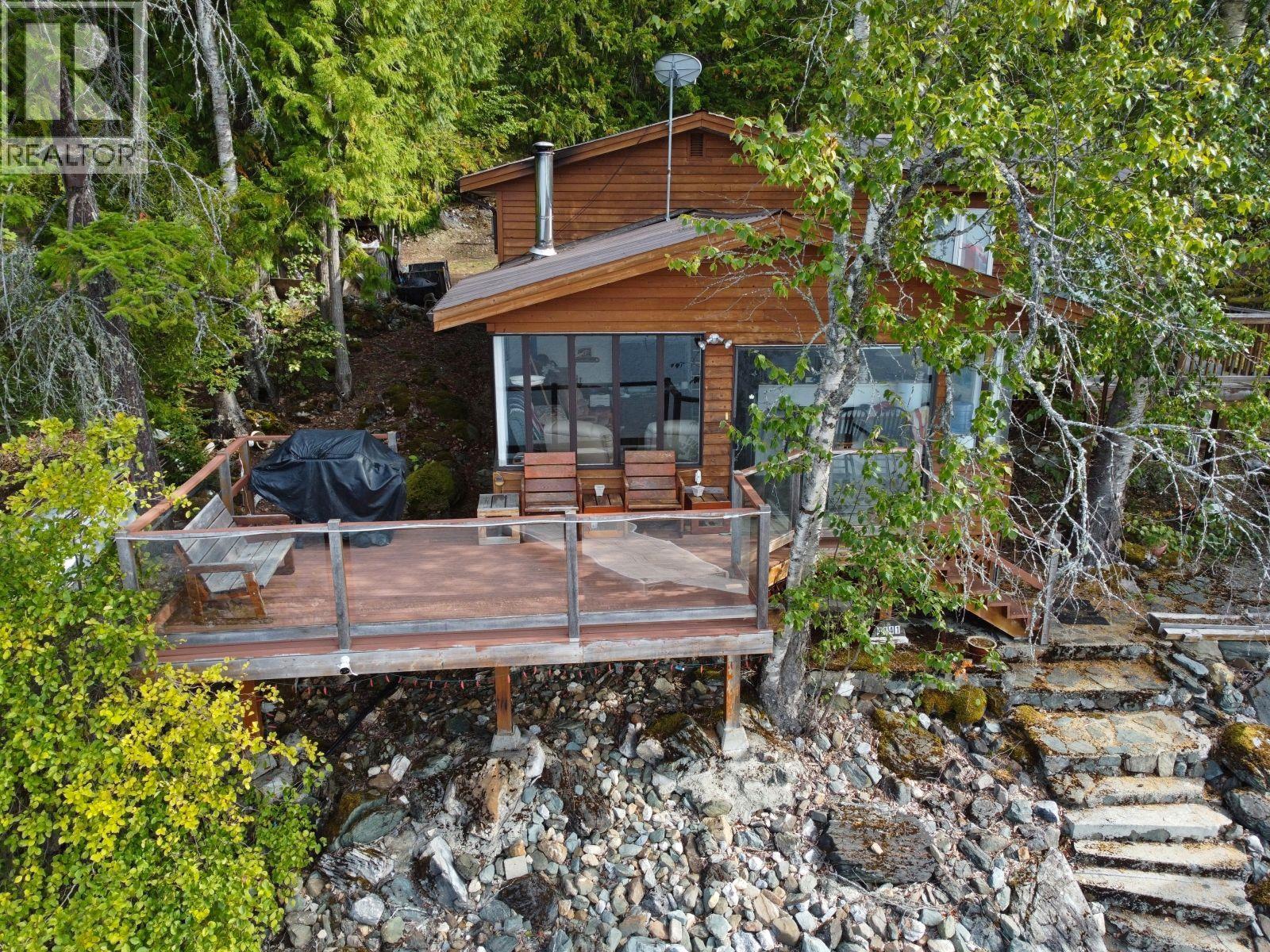 4141 Reid Road, Eagle Bay, British Columbia  V0E 1T0 - Photo 2 - 10400170