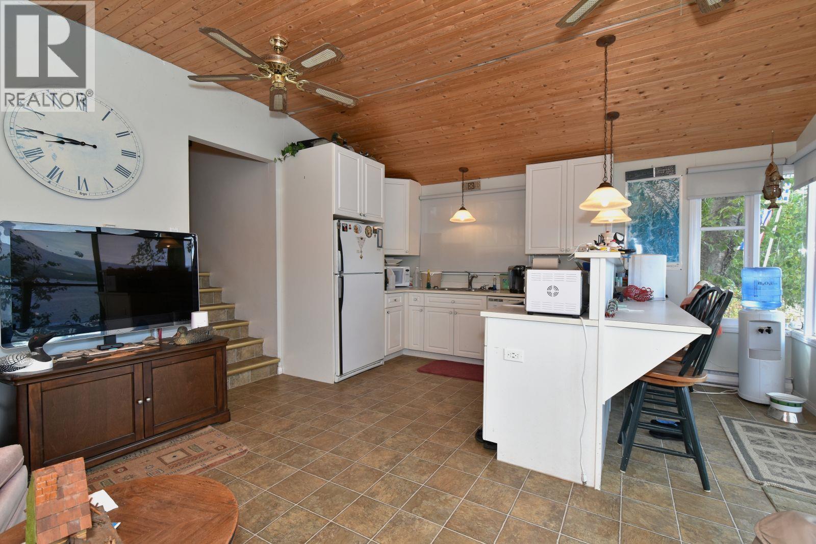 4141 Reid Road, Eagle Bay, British Columbia  V0E 1T0 - Photo 25 - 10400170
