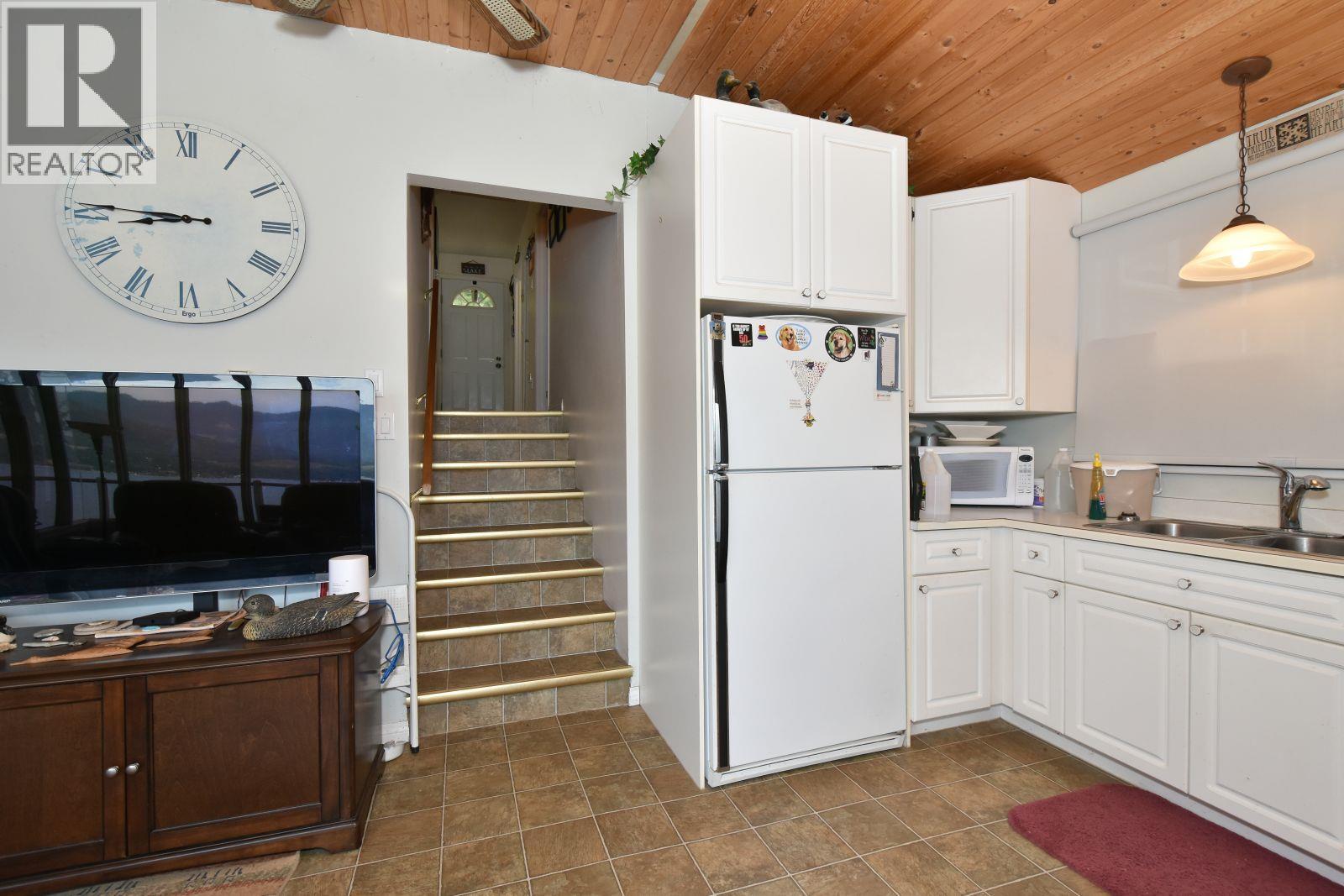 4141 Reid Road, Eagle Bay, British Columbia  V0E 1T0 - Photo 30 - 10400170