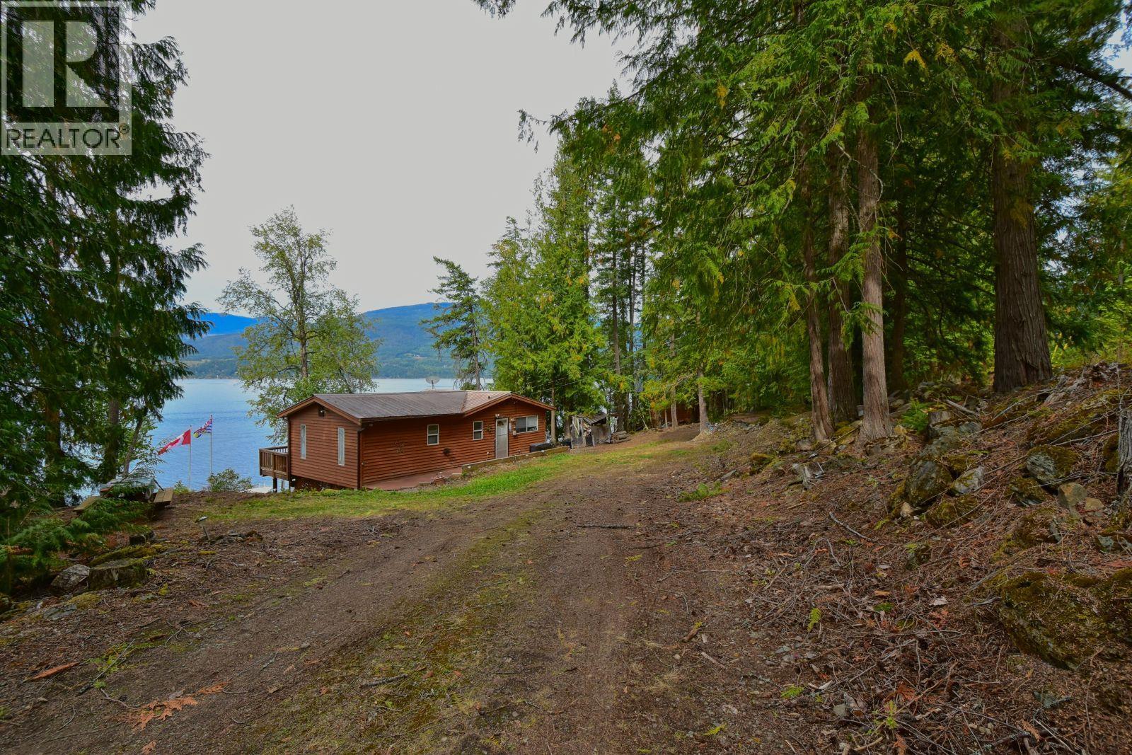 4141 Reid Road, Eagle Bay, British Columbia  V0E 1T0 - Photo 7 - 10400170