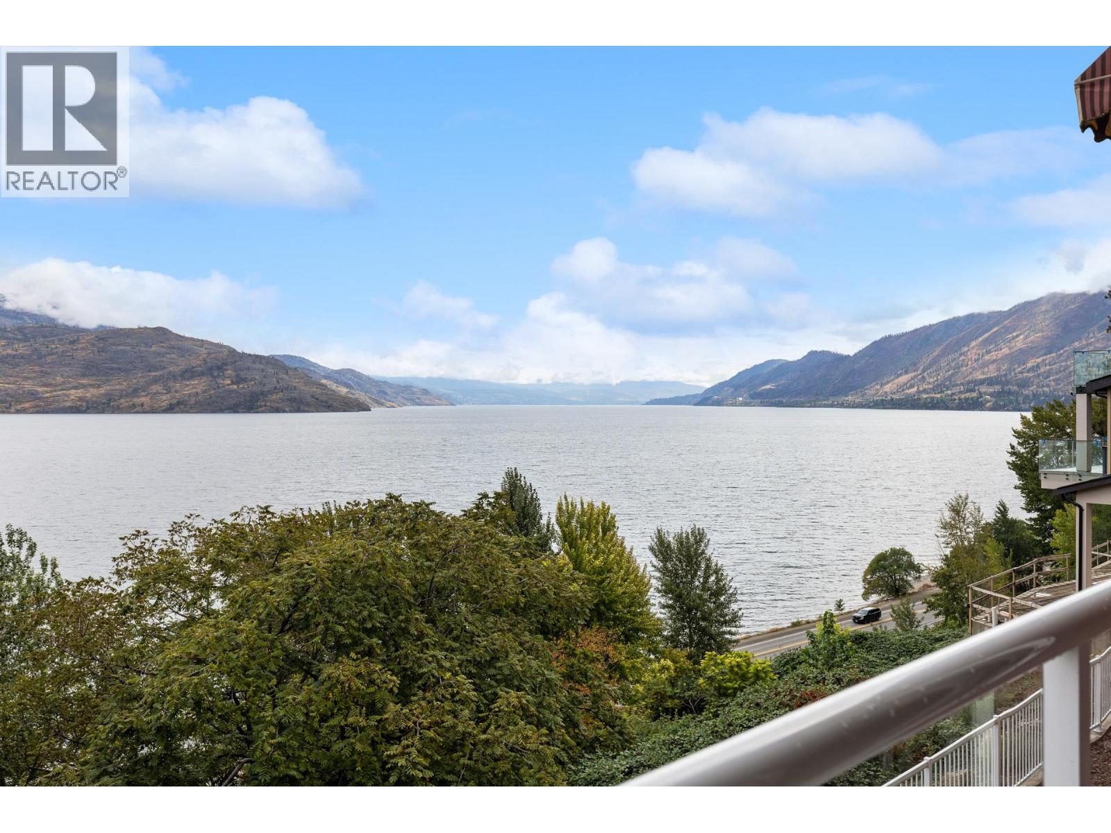 6447 Renfrew Road, Peachland, British Columbia  V0H 1X7 - Photo 1 - 10400250