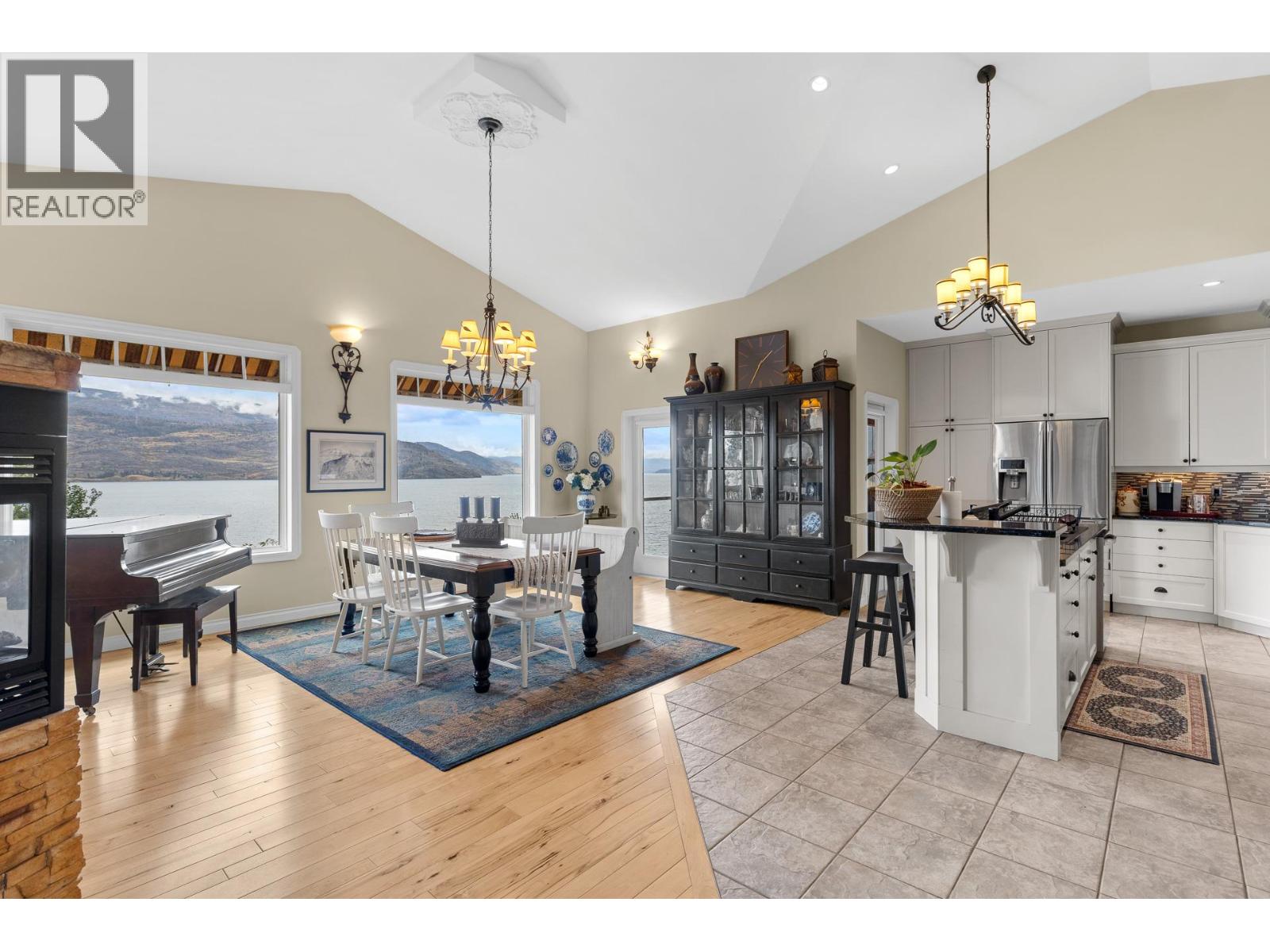 6447 Renfrew Road, Peachland, British Columbia  V0H 1X7 - Photo 13 - 10400250