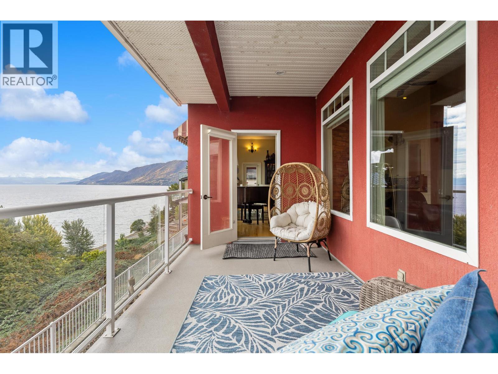 6447 Renfrew Road, Peachland, British Columbia  V0H 1X7 - Photo 19 - 10400250