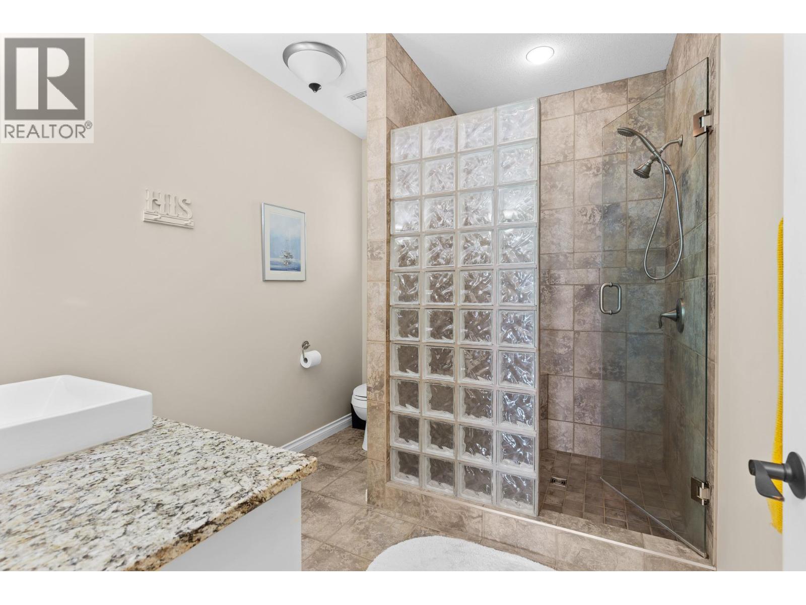 6447 Renfrew Road, Peachland, British Columbia  V0H 1X7 - Photo 28 - 10400250