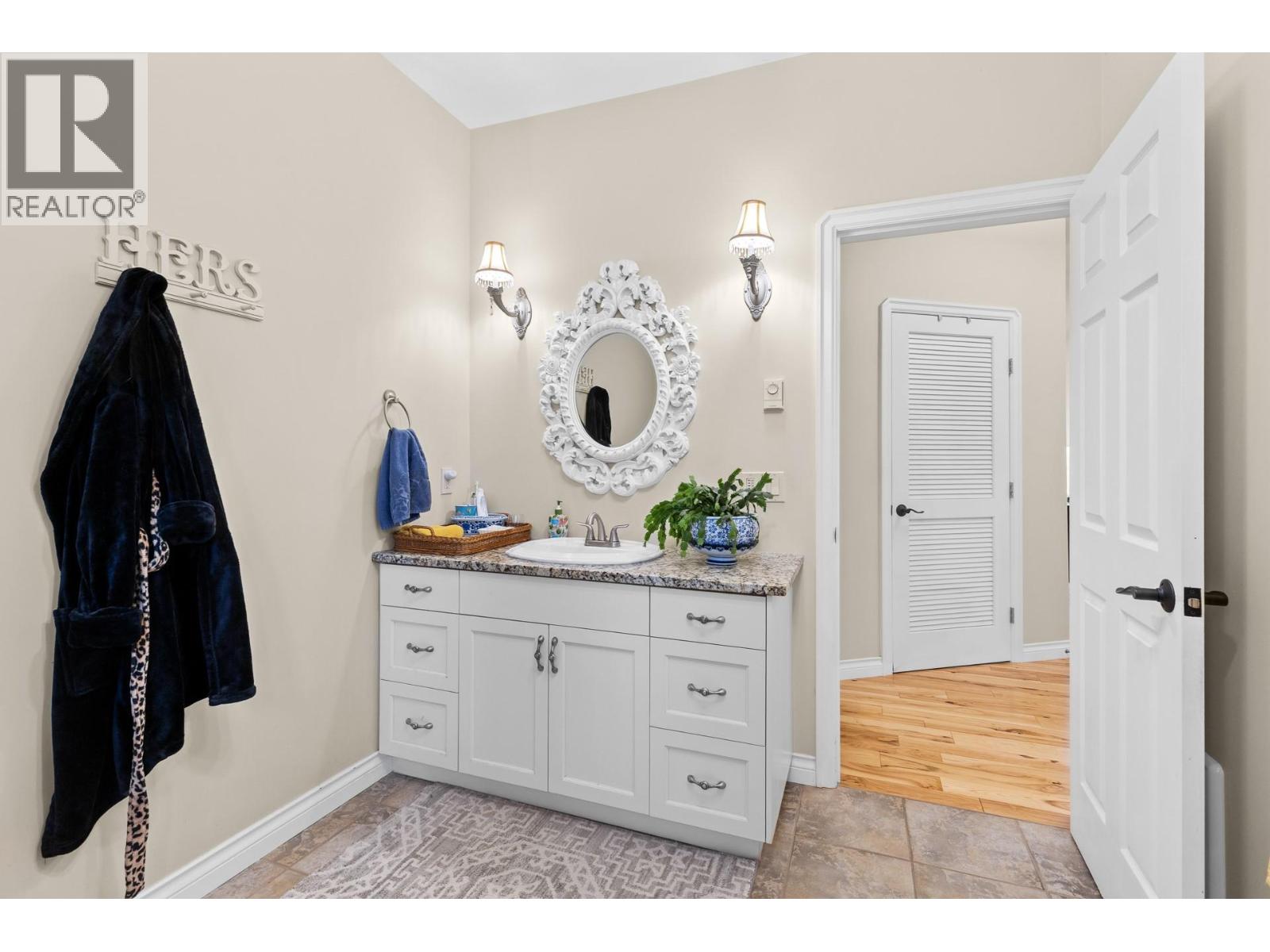 6447 Renfrew Road, Peachland, British Columbia  V0H 1X7 - Photo 31 - 10400250
