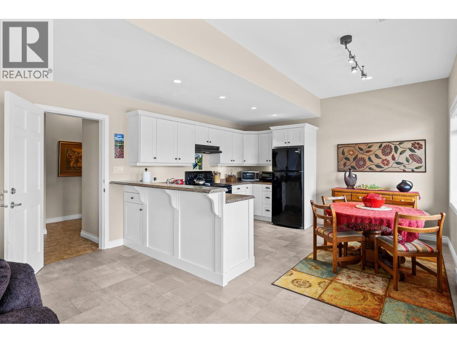 6447 Renfrew Road, Peachland, British Columbia  V0H 1X7 - Photo 40 - 10400250