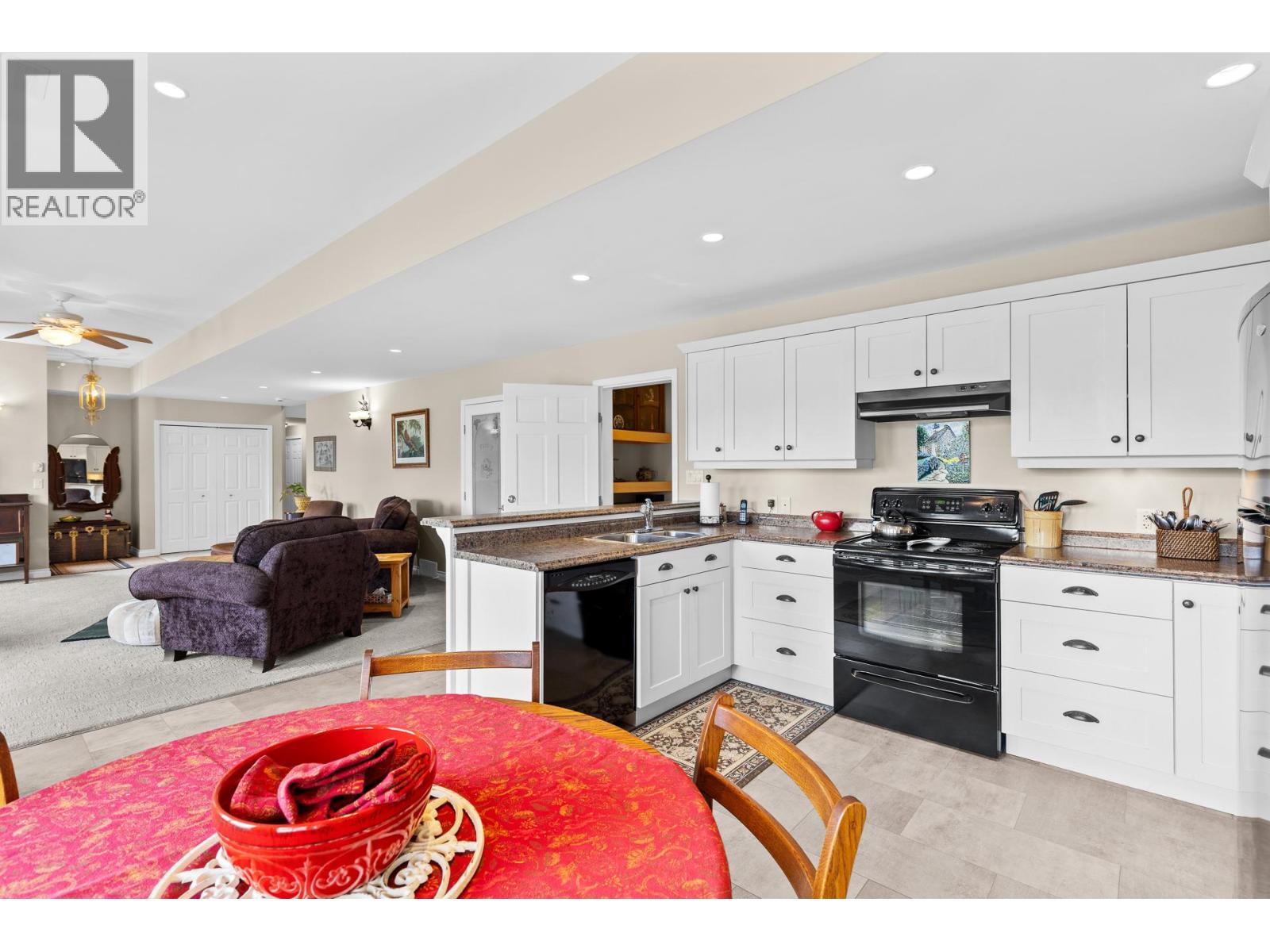 6447 Renfrew Road, Peachland, British Columbia  V0H 1X7 - Photo 42 - 10400250