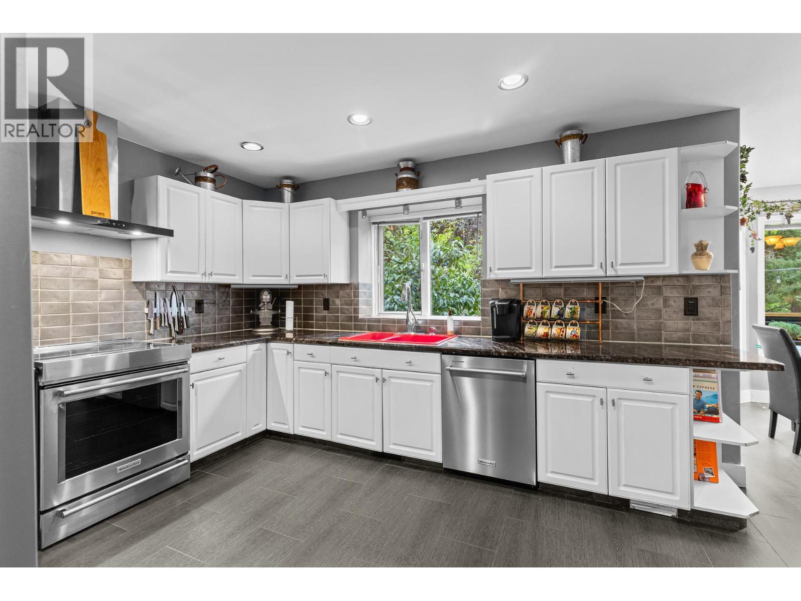 1849 Portland Place, Kelowna, British Columbia  V1V 1P9 - Photo 11 - 10400269