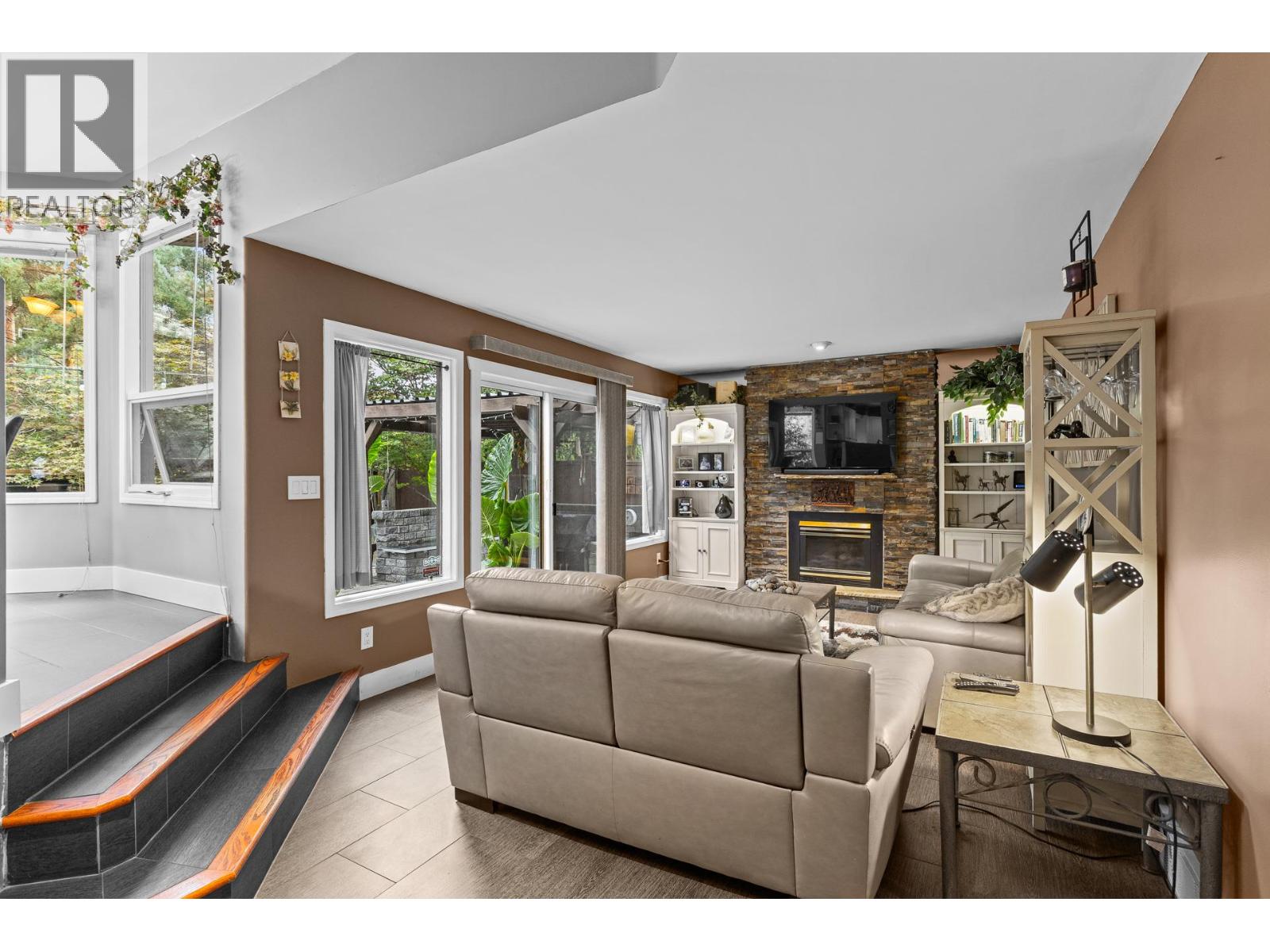 1849 Portland Place, Kelowna, British Columbia  V1V 1P9 - Photo 18 - 10400269