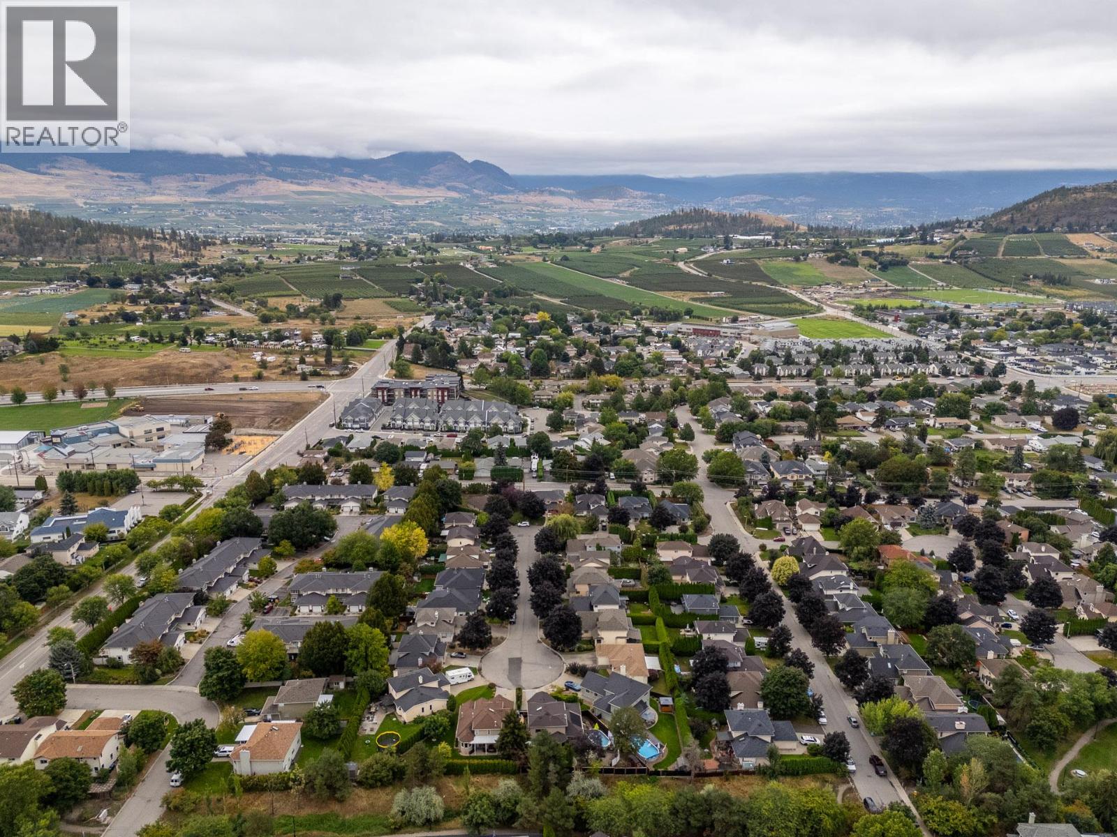 1849 Portland Place, Kelowna, British Columbia  V1V 1P9 - Photo 64 - 10400269