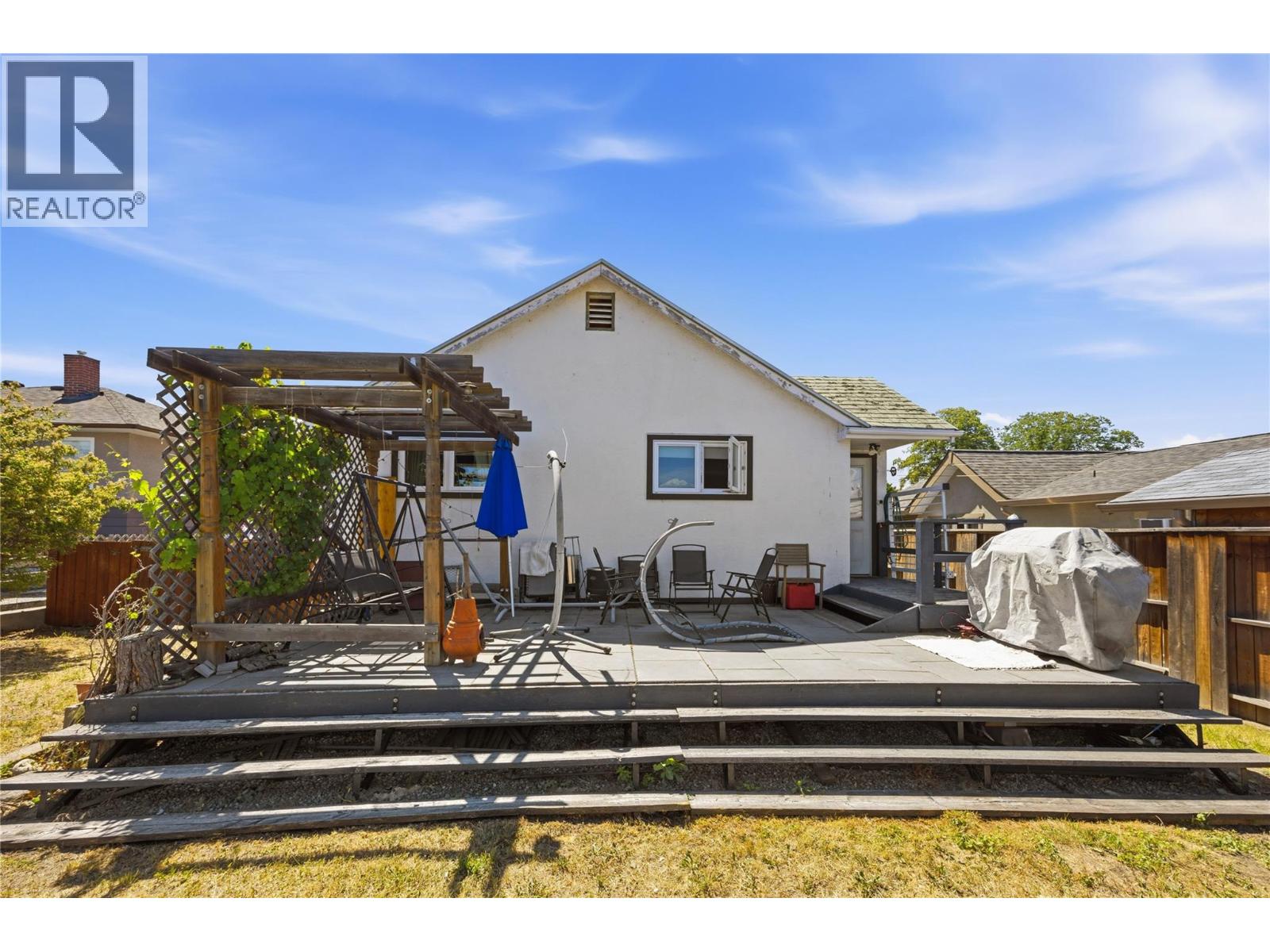 549 Edmonton Avenue, Penticton, British Columbia  V2A 2H1 - Photo 25 - 10400249