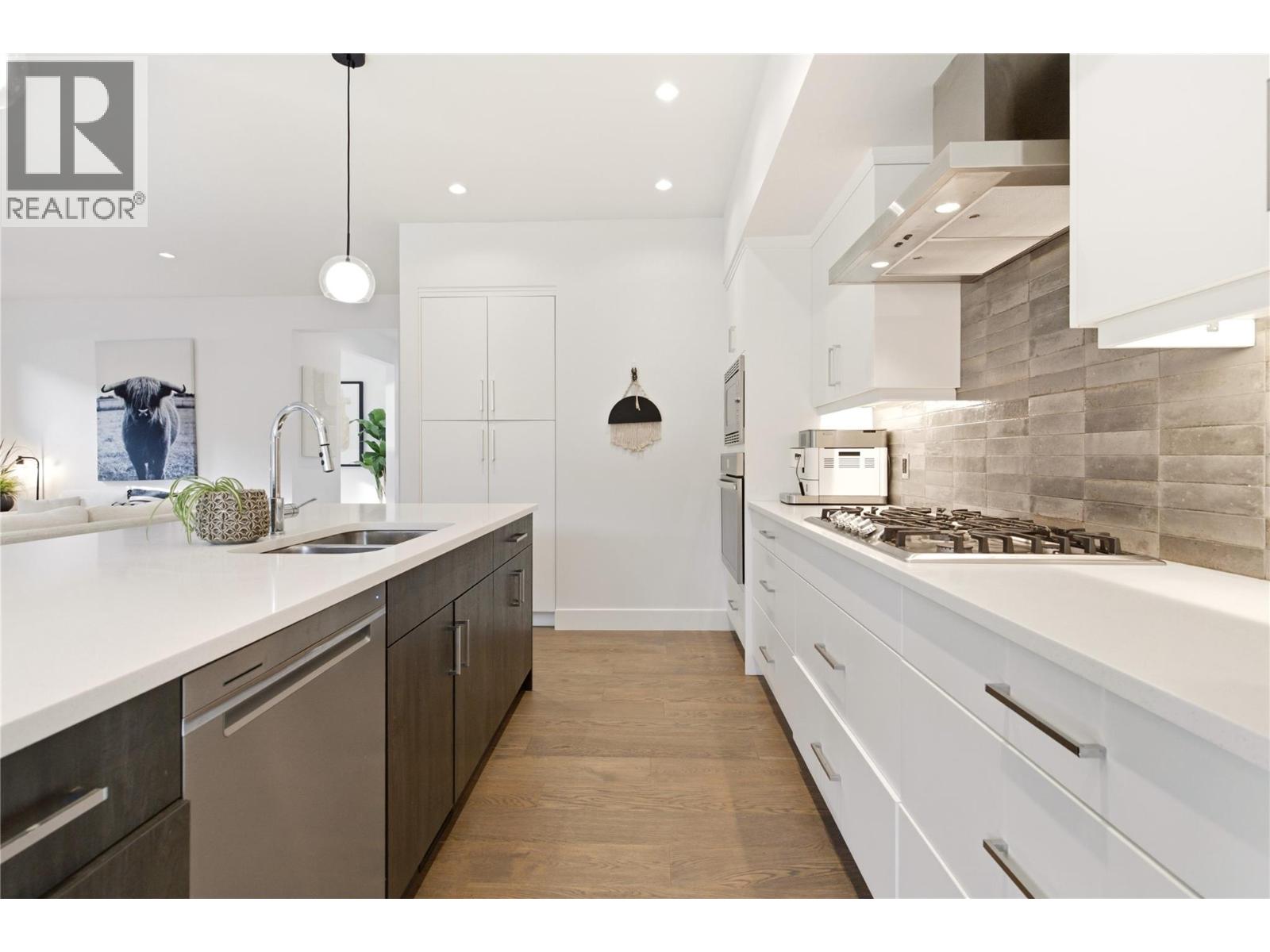 1215 Ponds Avenue, Kelowna, British Columbia  V1W 5N1 - Photo 16 - 10400097