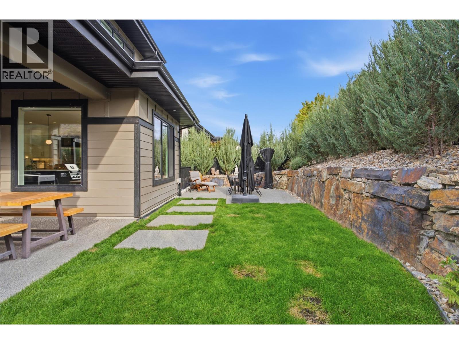 1215 Ponds Avenue, Kelowna, British Columbia  V1W 5N1 - Photo 22 - 10400097