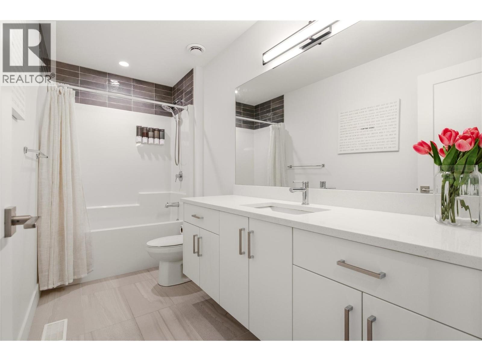 1215 Ponds Avenue, Kelowna, British Columbia  V1W 5N1 - Photo 36 - 10400097