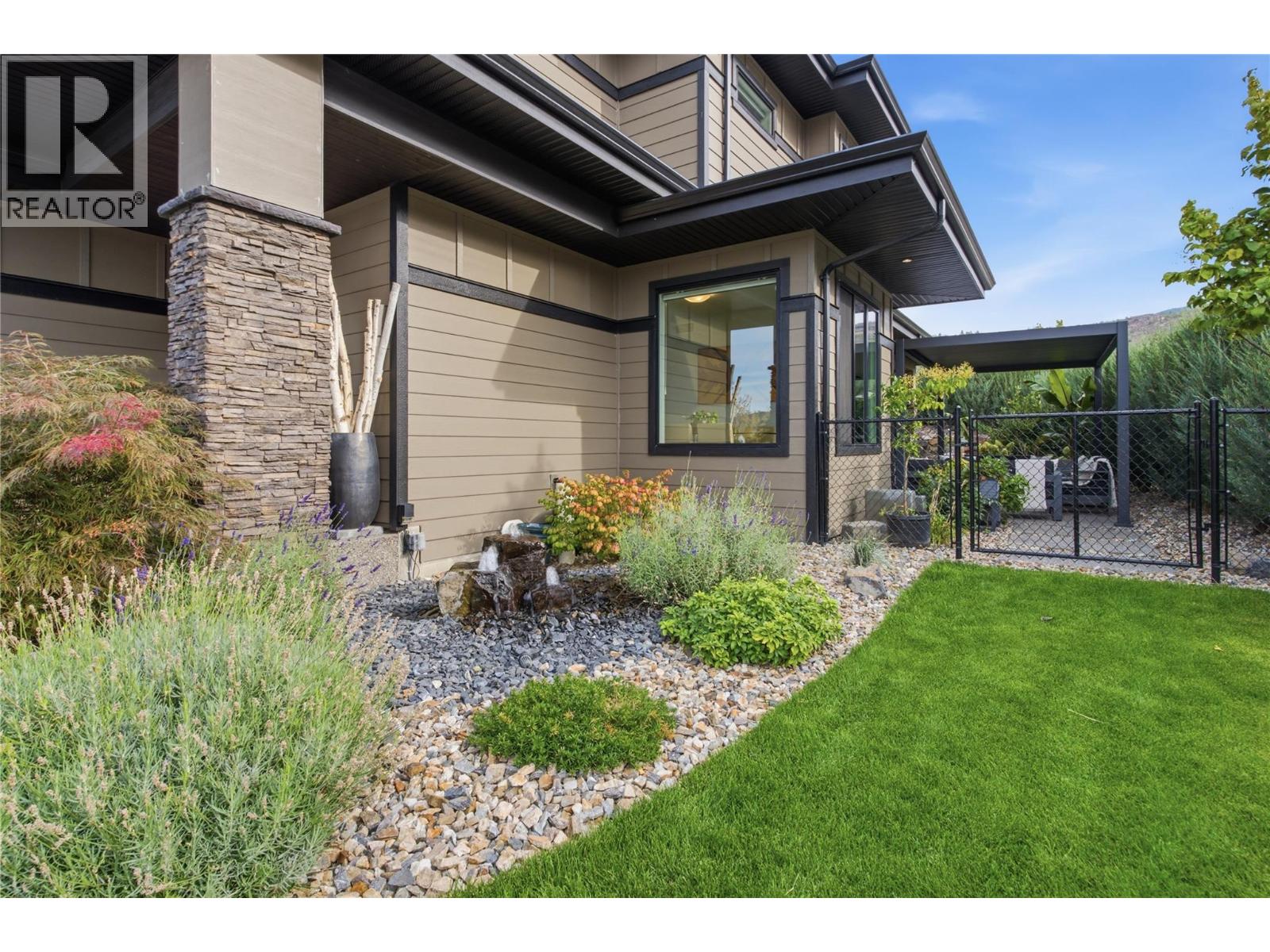 1215 Ponds Avenue, Kelowna, British Columbia  V1W 5N1 - Photo 4 - 10400097