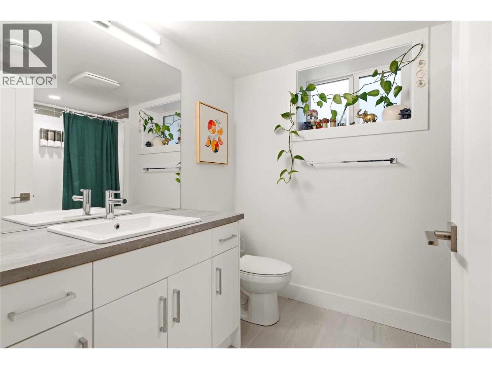 1215 Ponds Avenue, Kelowna, British Columbia  V1W 5N1 - Photo 47 - 10400097