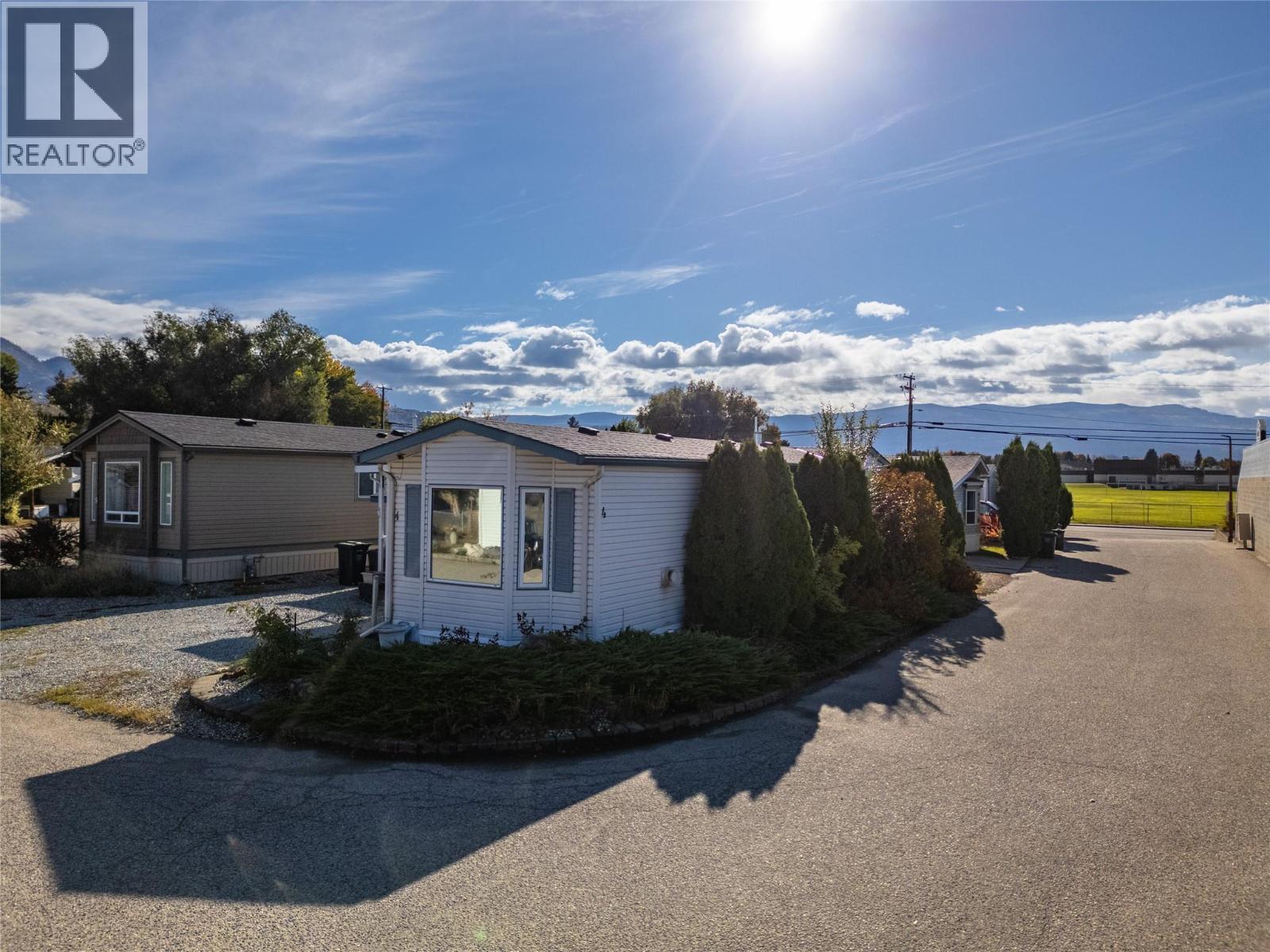 670 Mccurdy Road Unit# 4, Kelowna, British Columbia  V1X 2P5 - Photo 27 - 10400181