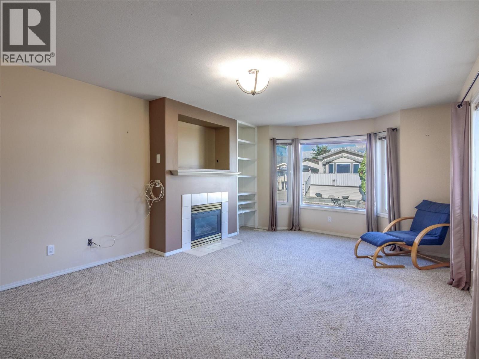 670 Mccurdy Road Unit# 4, Kelowna, British Columbia  V1X 2P5 - Photo 4 - 10400181