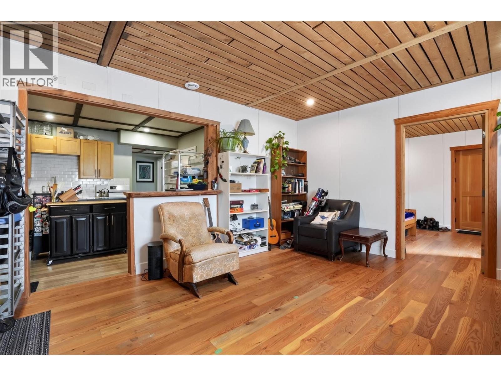 215 Bayview Street, Kaslo, British Columbia  V0G 1M0 - Photo 30 - 10400046