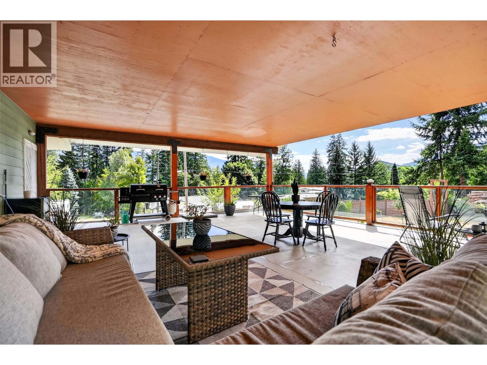 215 Bayview Street, Kaslo, British Columbia  V0G 1M0 - Photo 4 - 10400046