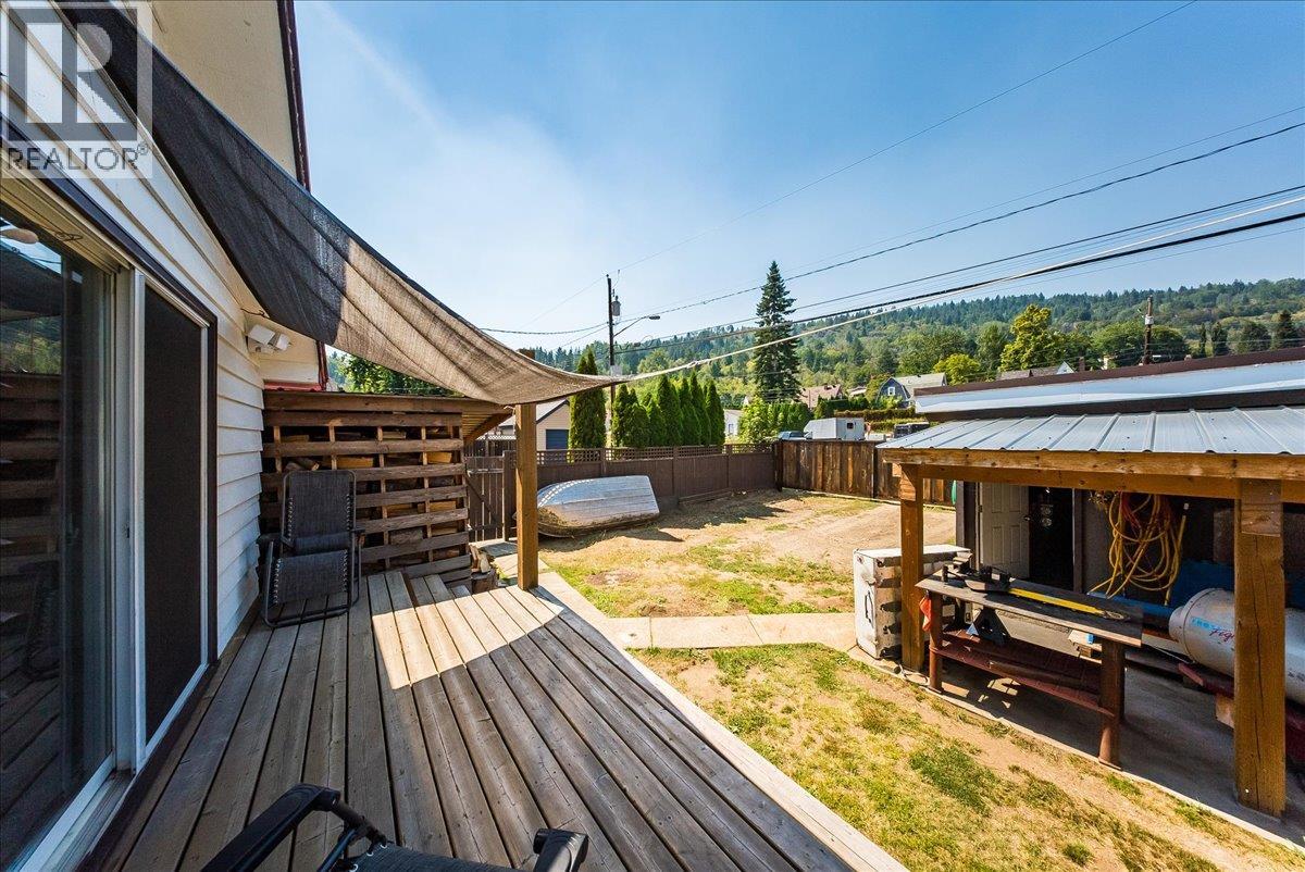 795 Kipling Street, Warfield, British Columbia  V1R 2A3 - Photo 30 - 10400120