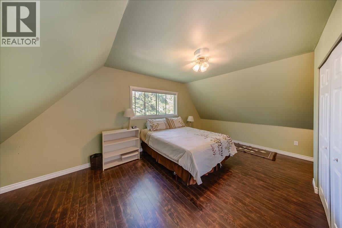 2390 Mcleod Avenue, Rossland, British Columbia  V0G 1Y0 - Photo 38 - 10400118