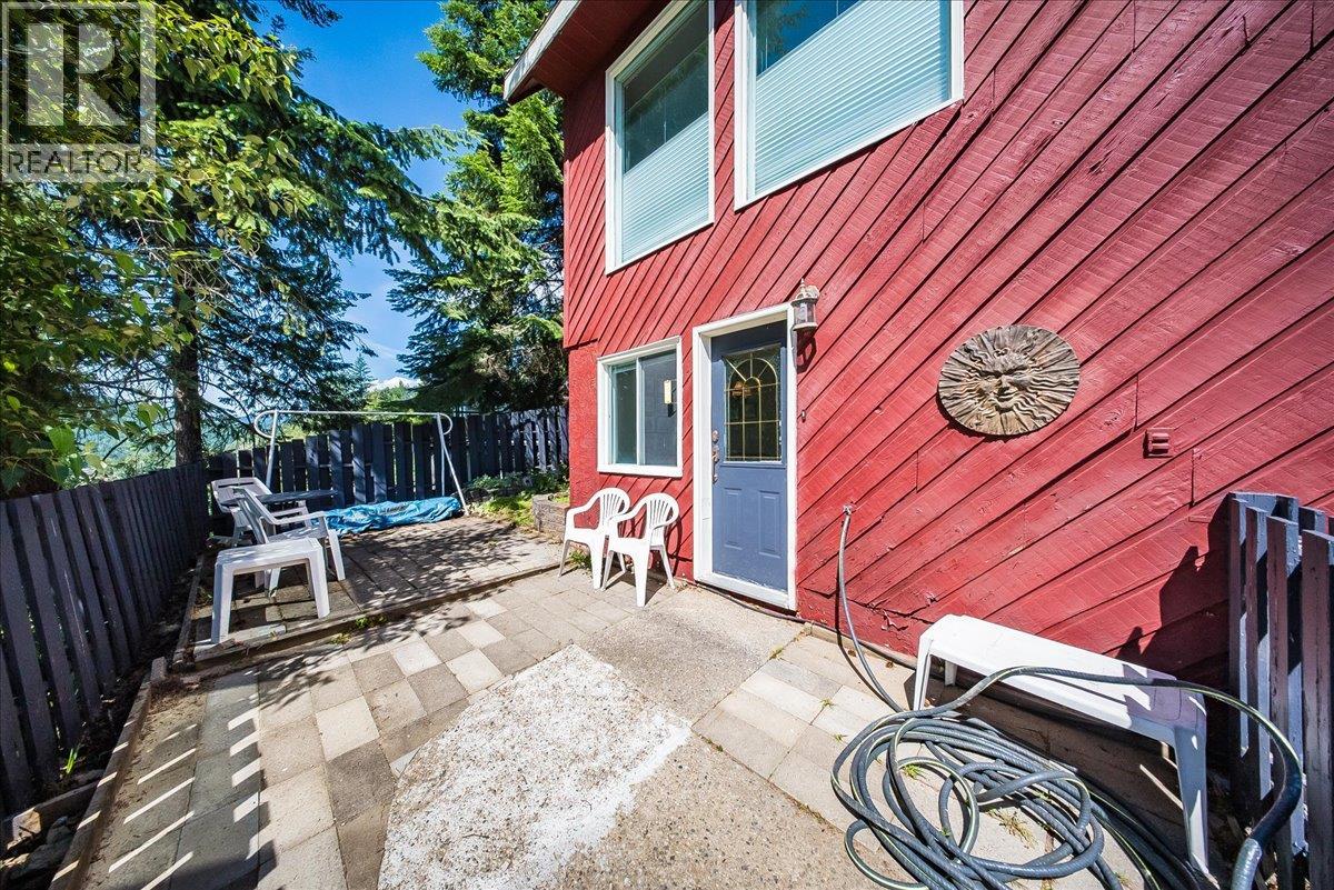 2390 Mcleod Avenue, Rossland, British Columbia  V0G 1Y0 - Photo 54 - 10400118