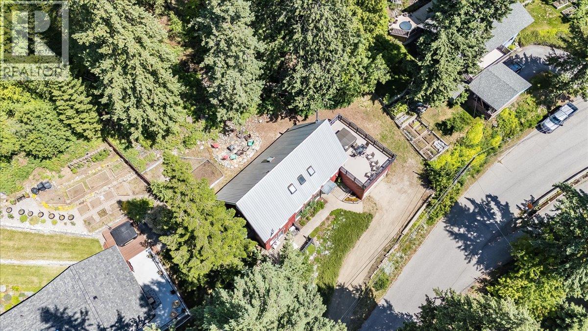 2390 Mcleod Avenue, Rossland, British Columbia  V0G 1Y0 - Photo 64 - 10400118