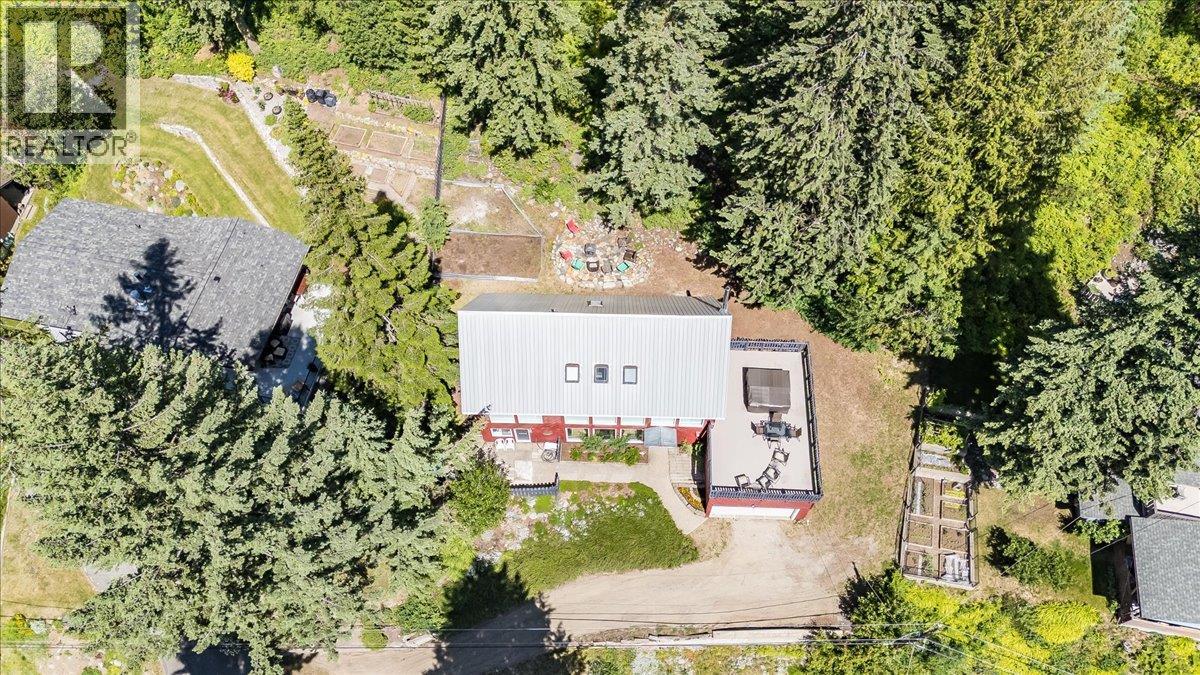 2390 Mcleod Avenue, Rossland, British Columbia  V0G 1Y0 - Photo 65 - 10400118