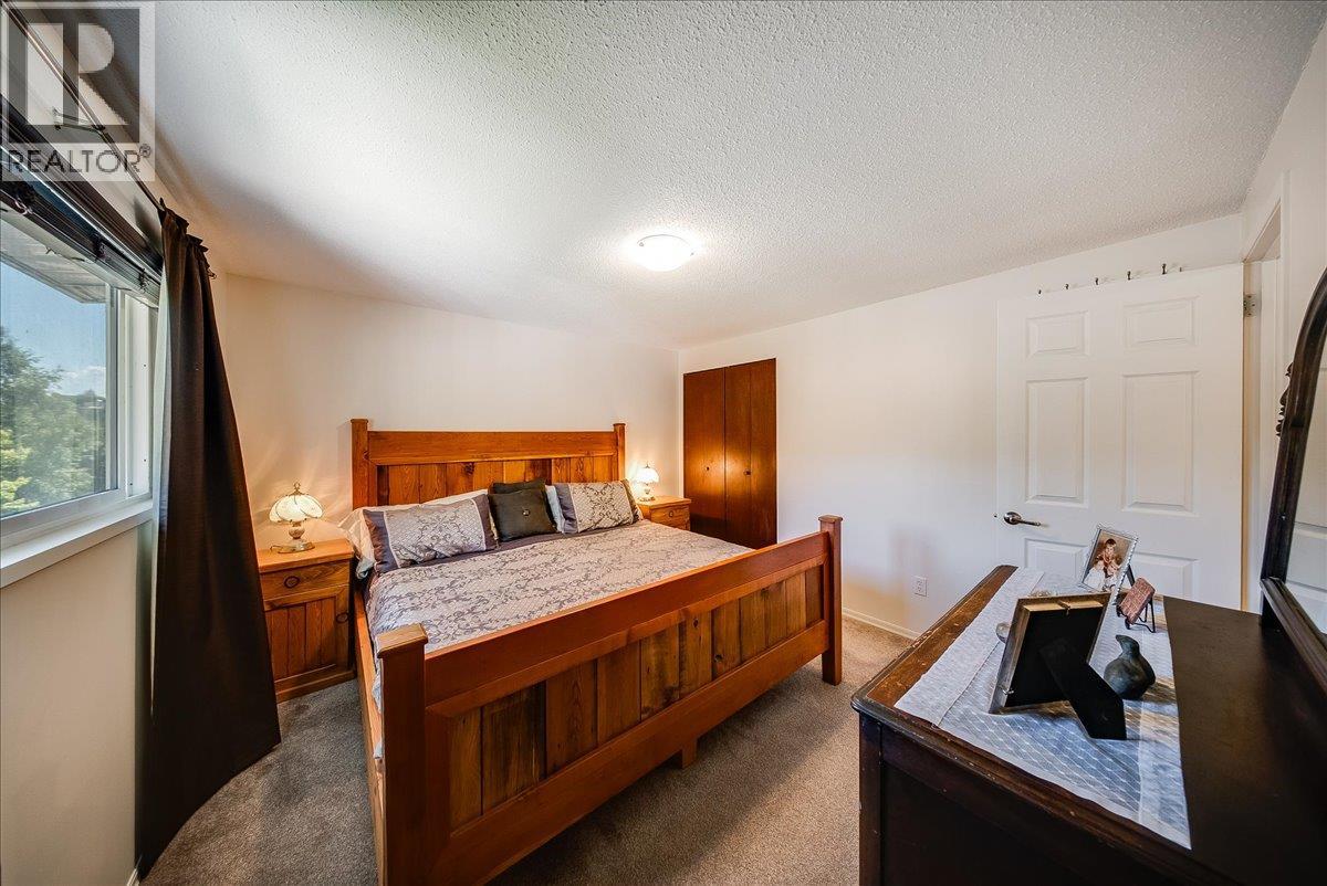 1618 Victoria Avenue, Rossland, British Columbia  V0G 1Y0 - Photo 23 - 10400116