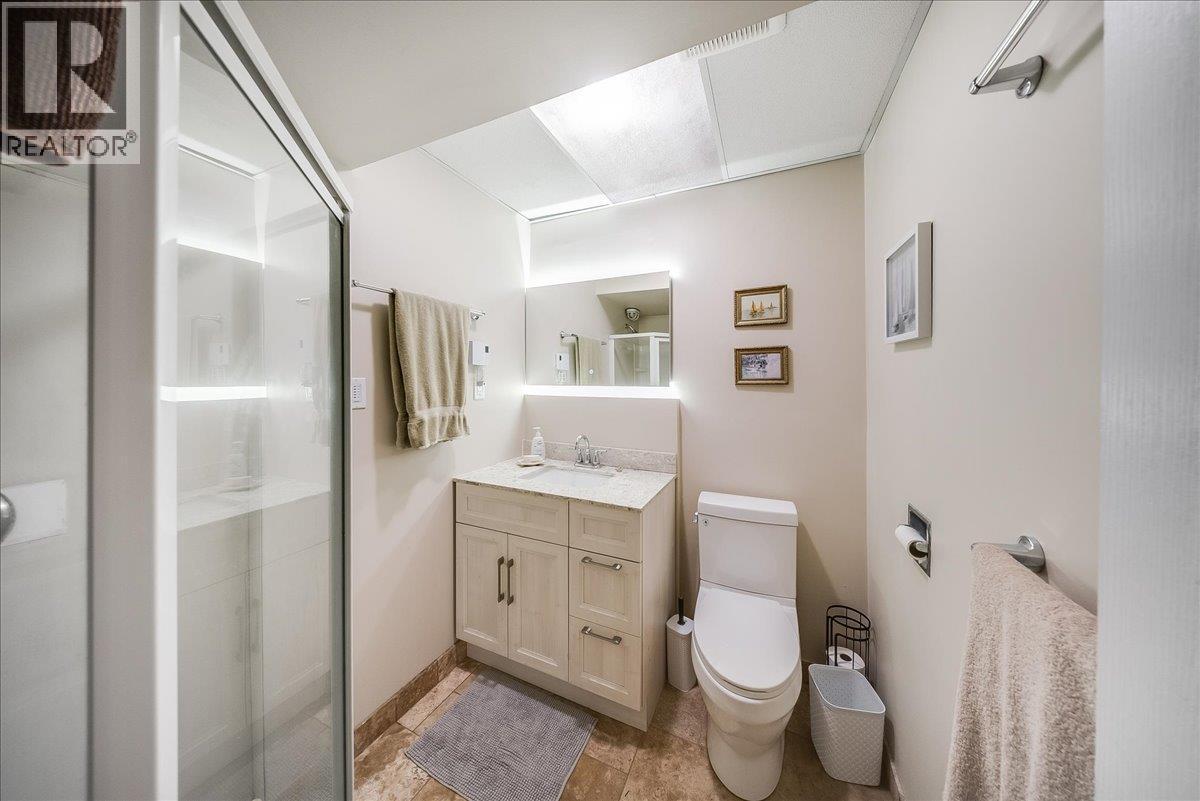 1618 Victoria Avenue, Rossland, British Columbia  V0G 1Y0 - Photo 32 - 10400116
