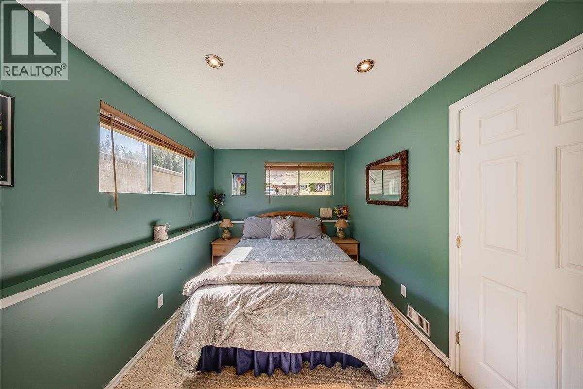 1618 Victoria Avenue, Rossland, British Columbia  V0G 1Y0 - Photo 43 - 10400116
