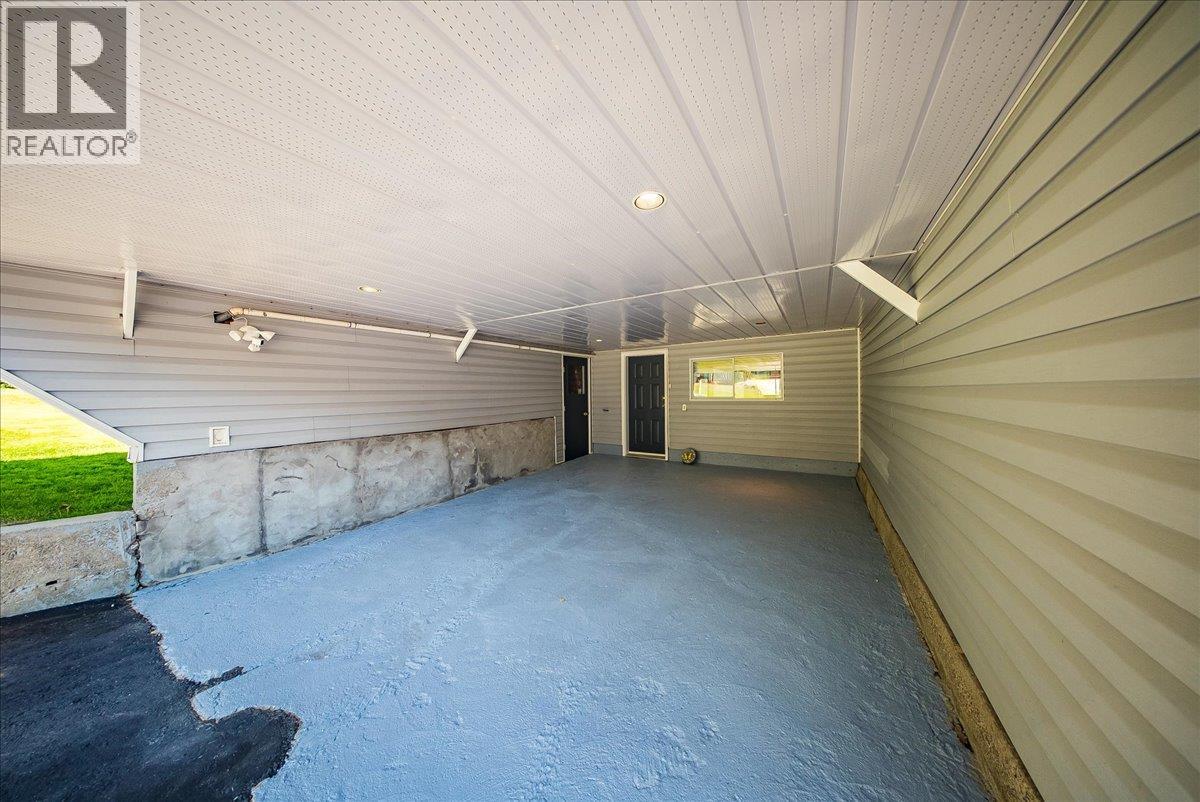 1618 Victoria Avenue, Rossland, British Columbia  V0G 1Y0 - Photo 47 - 10400116