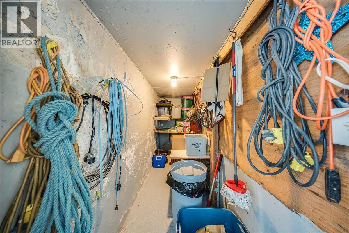1618 Victoria Avenue, Rossland, British Columbia  V0G 1Y0 - Photo 48 - 10400116