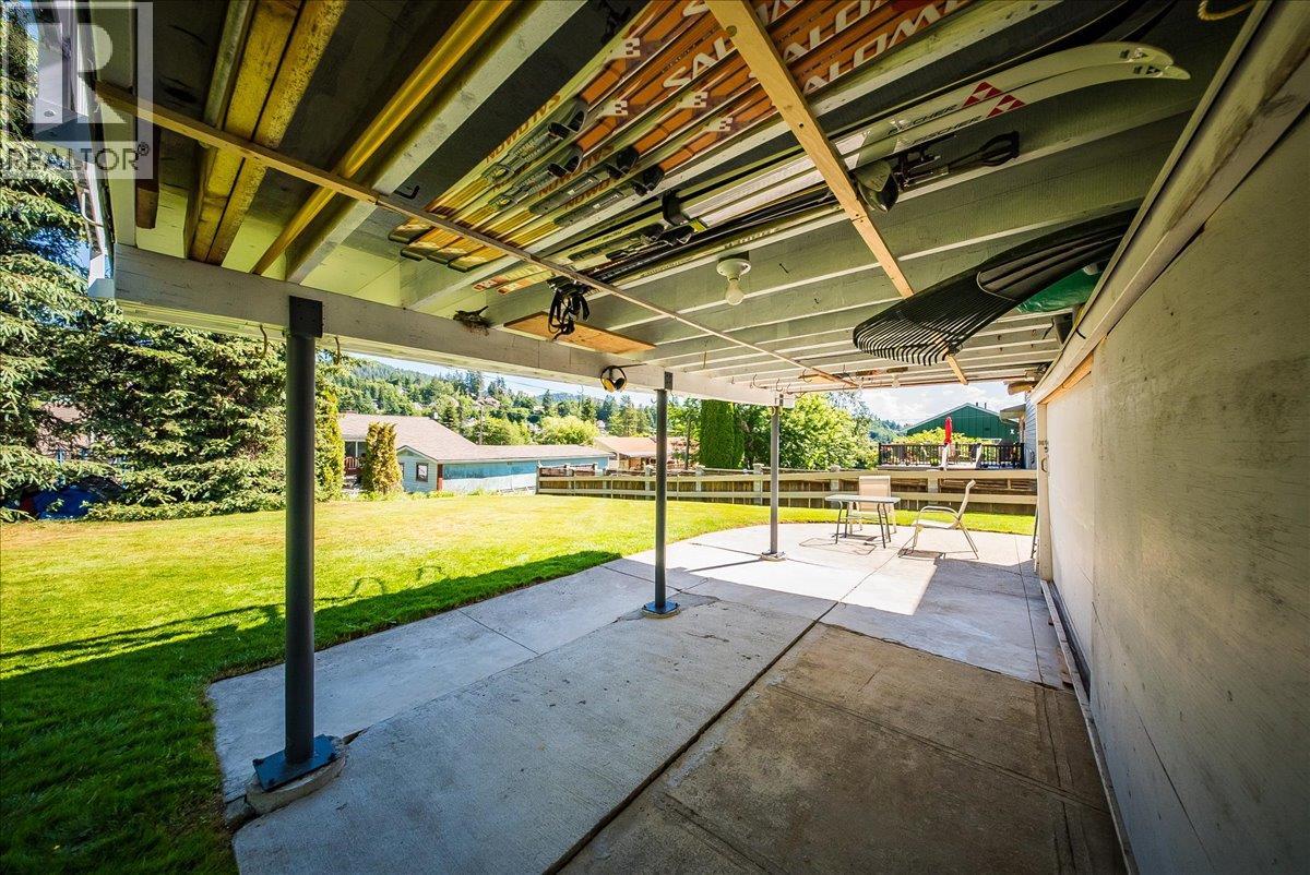 1618 Victoria Avenue, Rossland, British Columbia  V0G 1Y0 - Photo 51 - 10400116